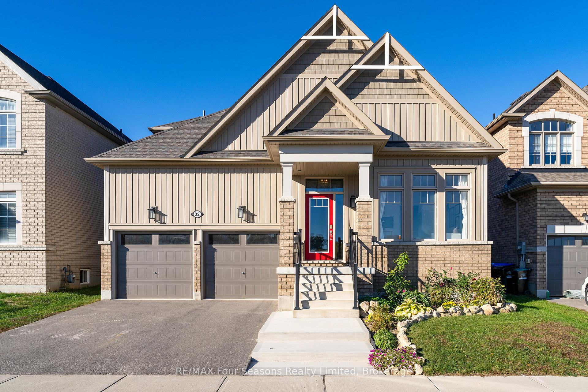 32 Dey Drive, Collingwood, ON L9Y 2P7 — Collingwood, Ontario