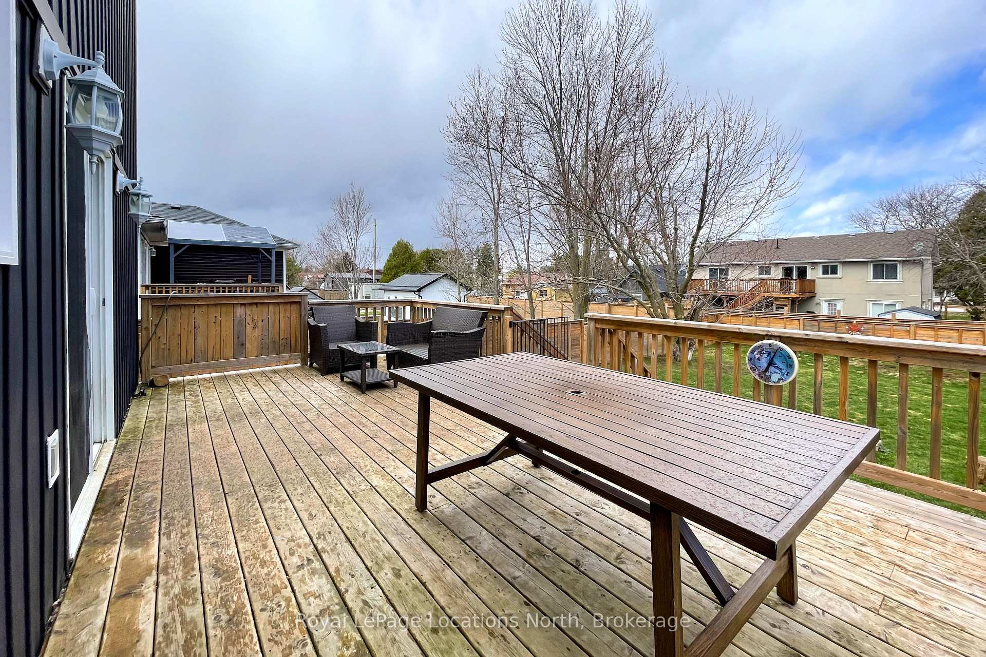 225 Quebec Street, Clearview — photo 4 of 5