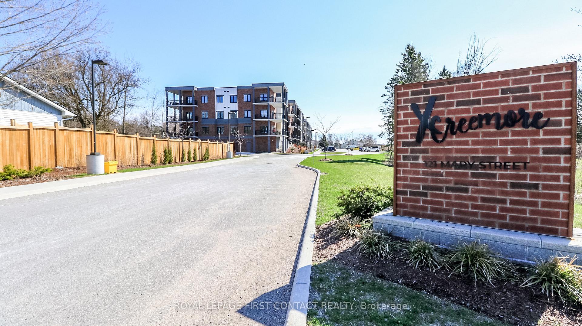 121 Mary Street 210, Clearview, ON L0M 1G0 — Clearview, Ontario
