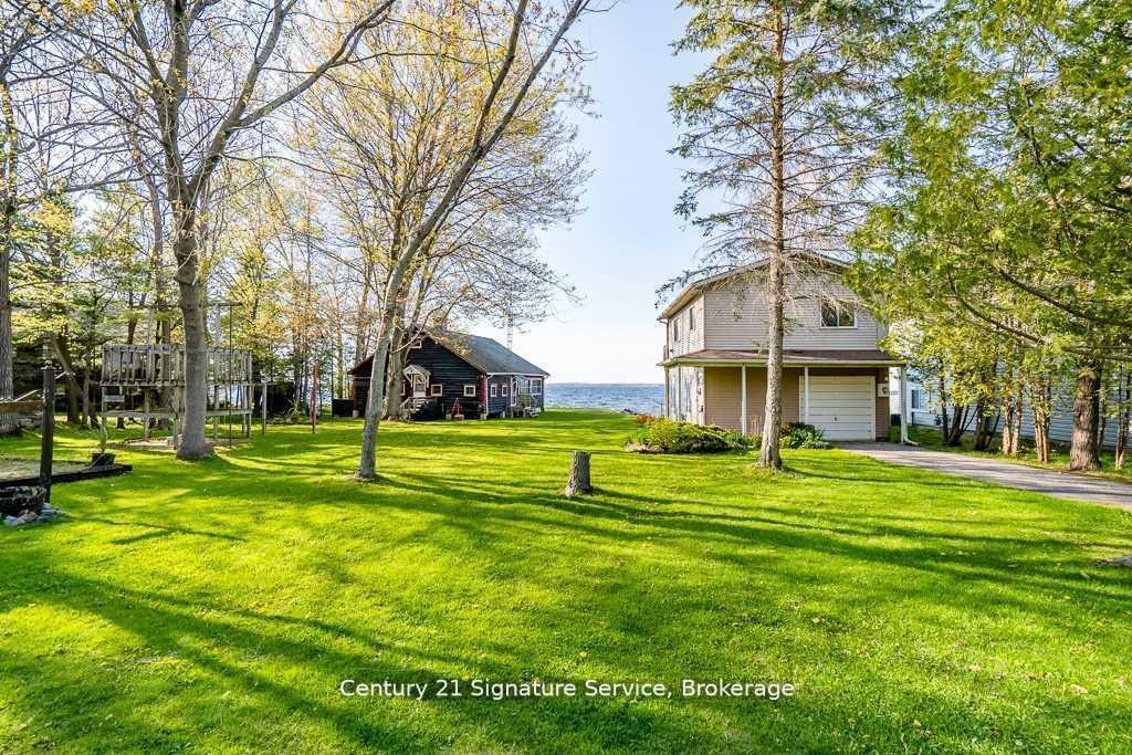 264 Robins Point Road, Tay, ON L0K 2A0