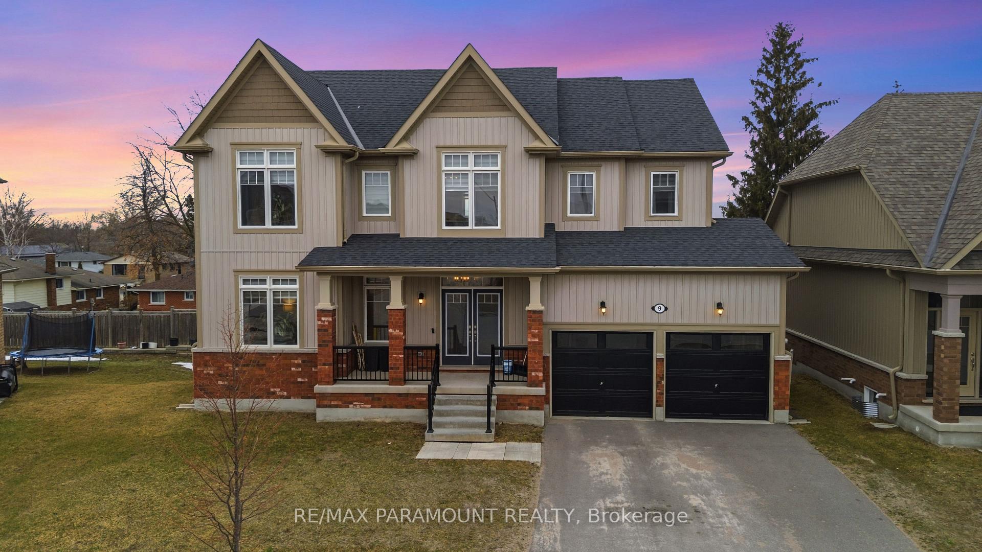 9 Mclean Avenue, Collingwood, ON L9Y 3V2