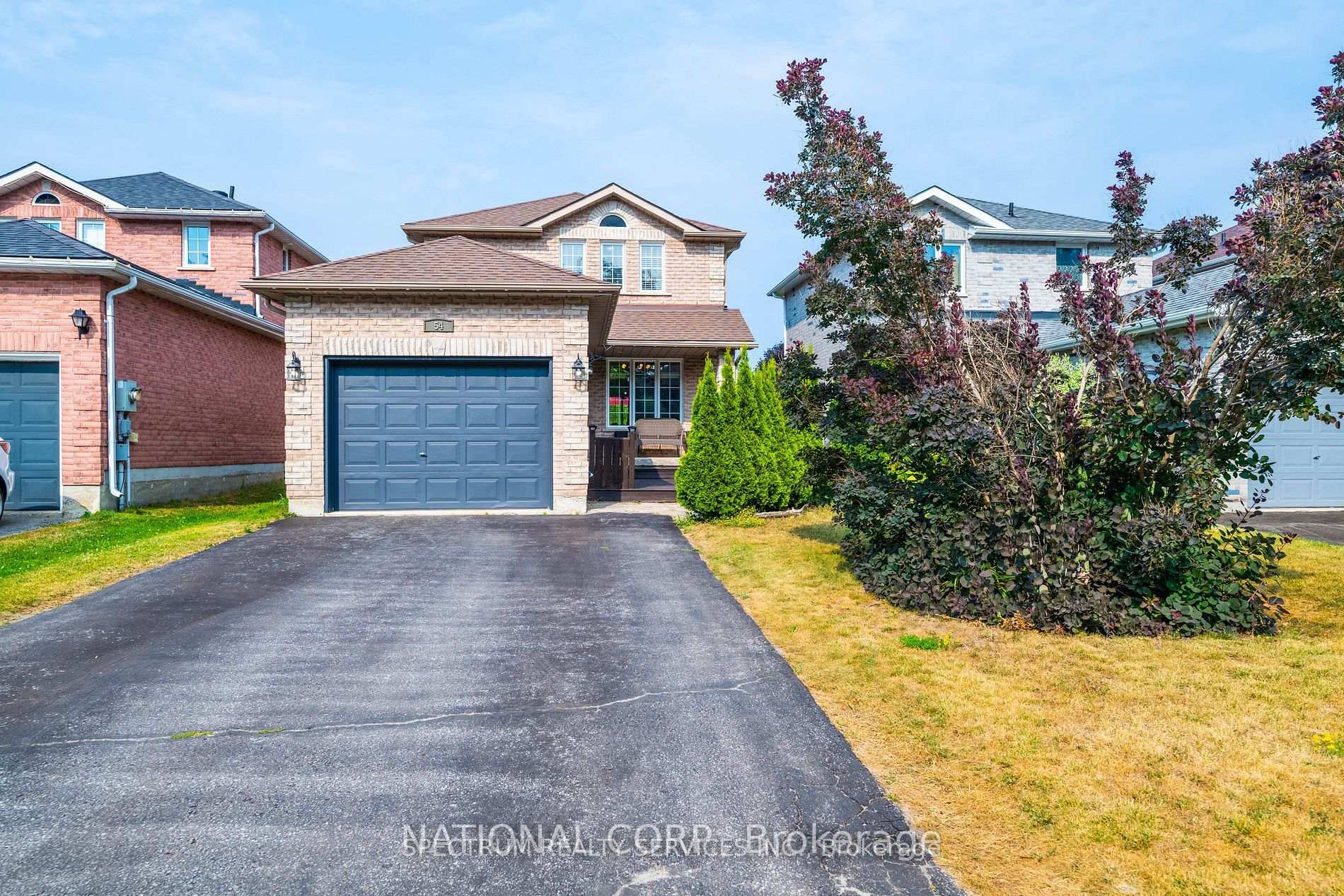 54 Northview Crescent, Barrie, ON L4N 9T4