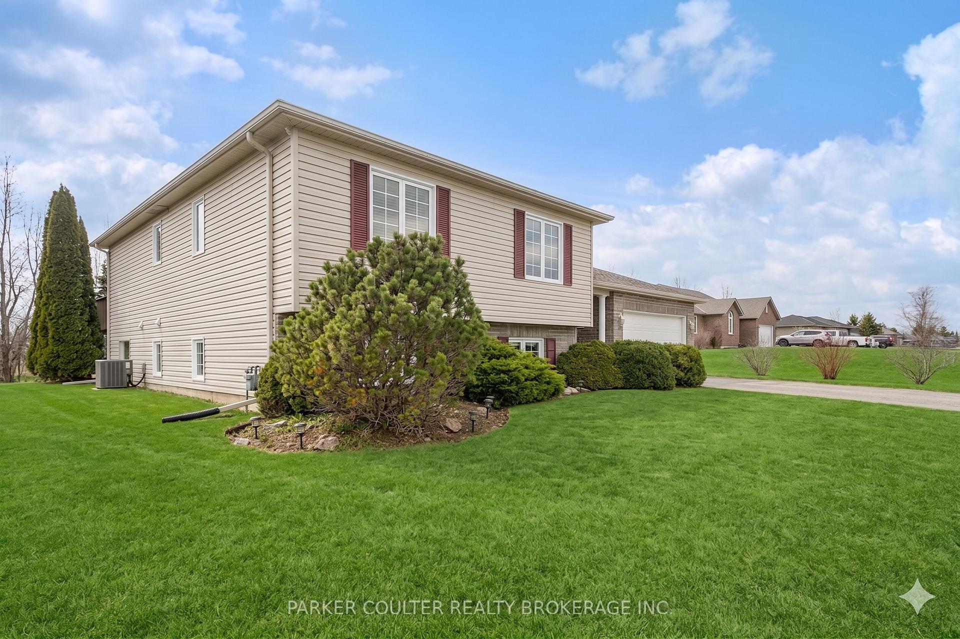 4676 Zachary Crescent, Ramara — photo 2 of 5