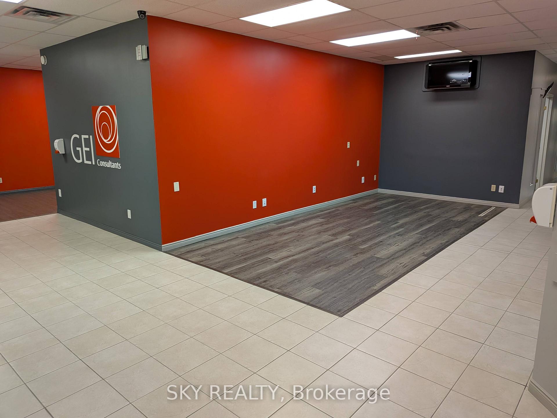411 Huronia Road 5, Barrie — photo 2 of 5