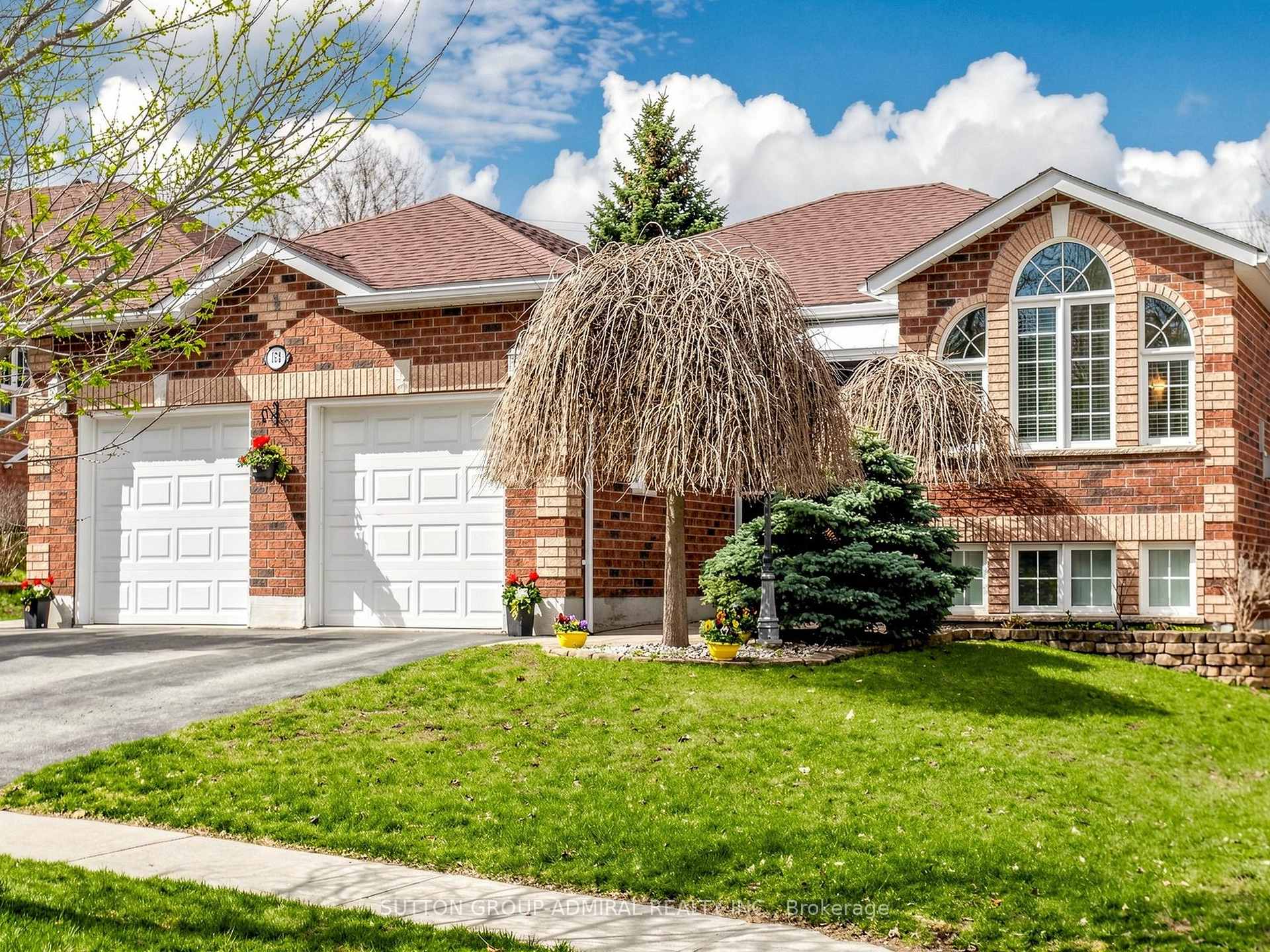 164 Wildwood Trail, Barrie, ON L4N 7Z7
