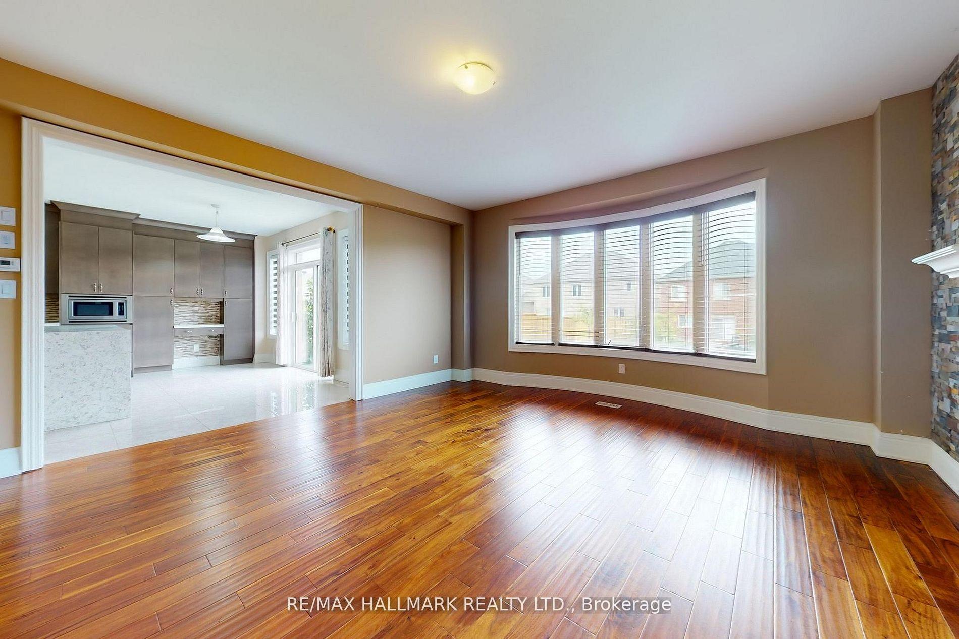61 McIsaac Drive, Springwater — photo 3 of 5