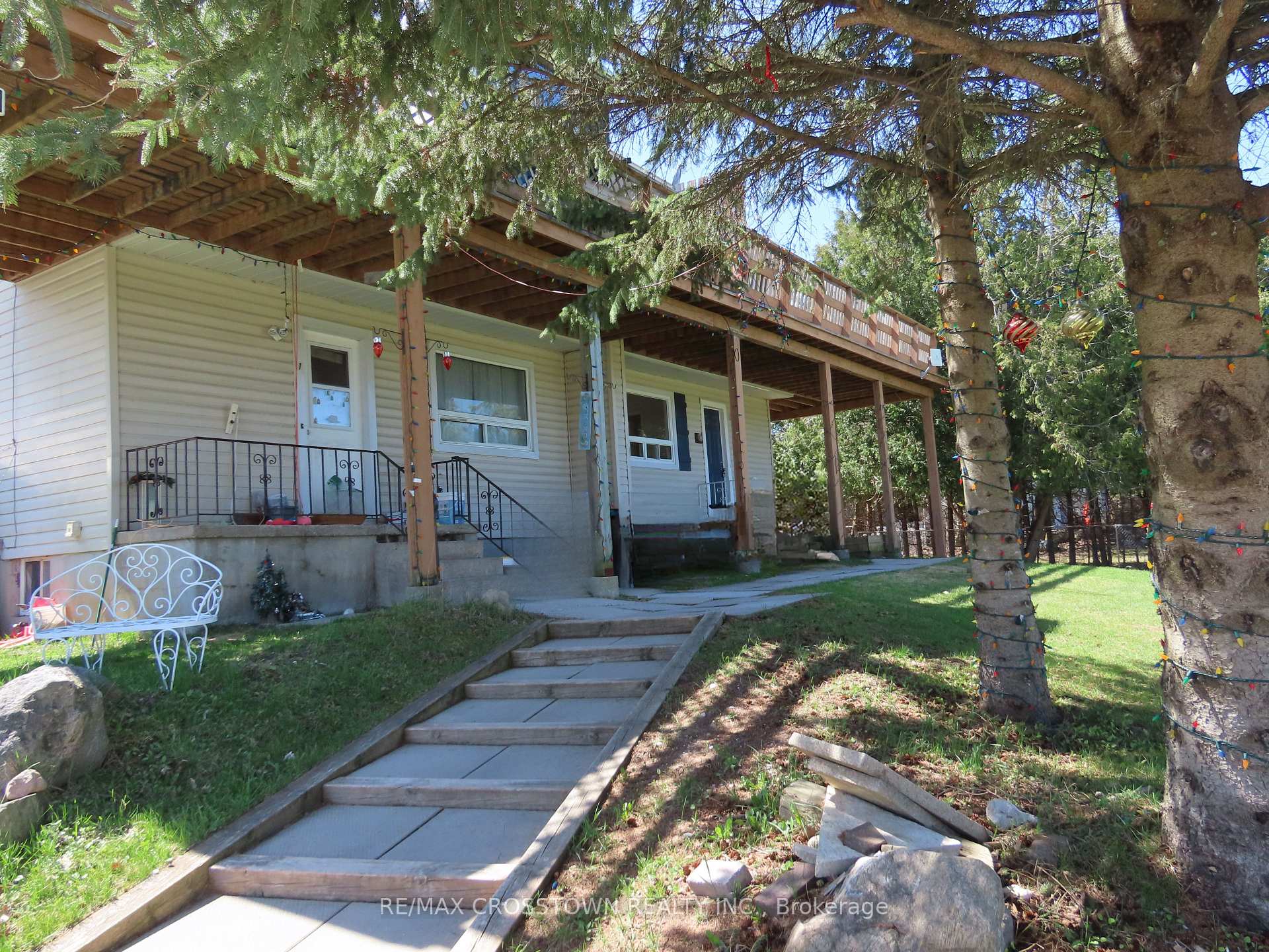 4716 Penetanguishene Road, Springwater — photo 2 of 5