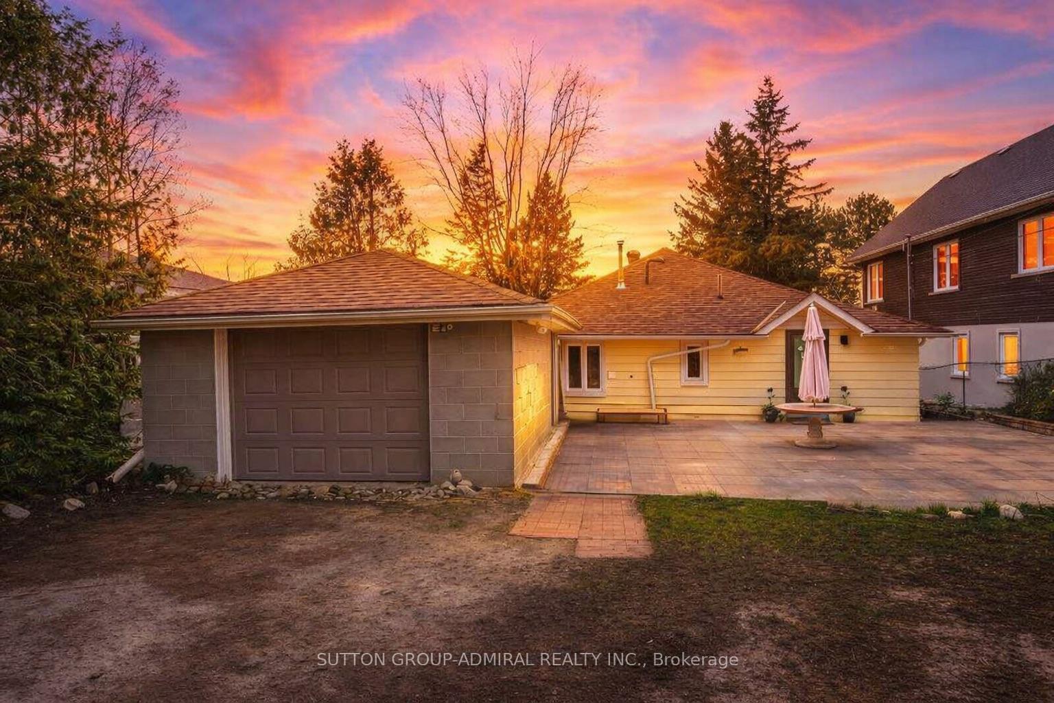 1074 River Road E, Wasaga Beach, ON L9Z 2R1 — Wasaga Beach, Ontario