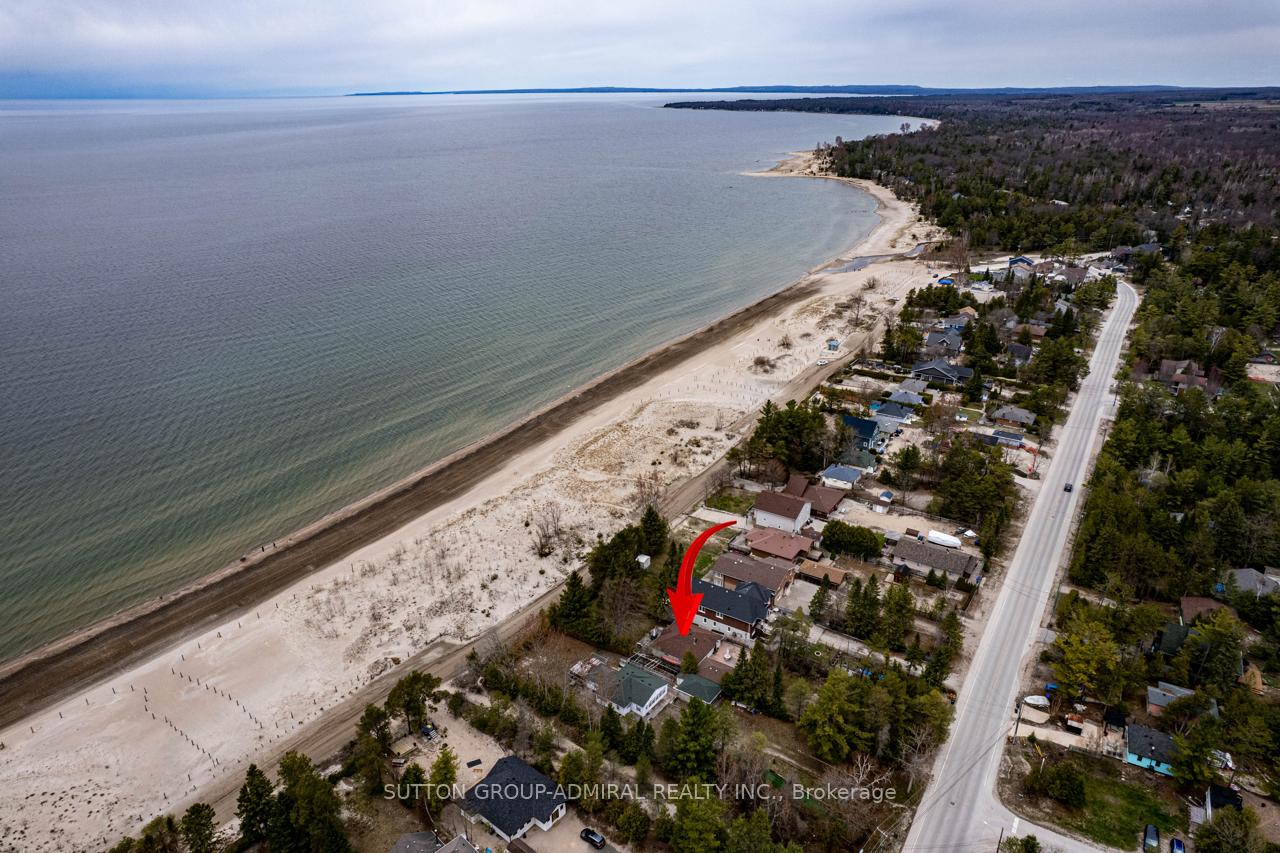 1074 River Road E, Wasaga Beach — photo 2 of 5