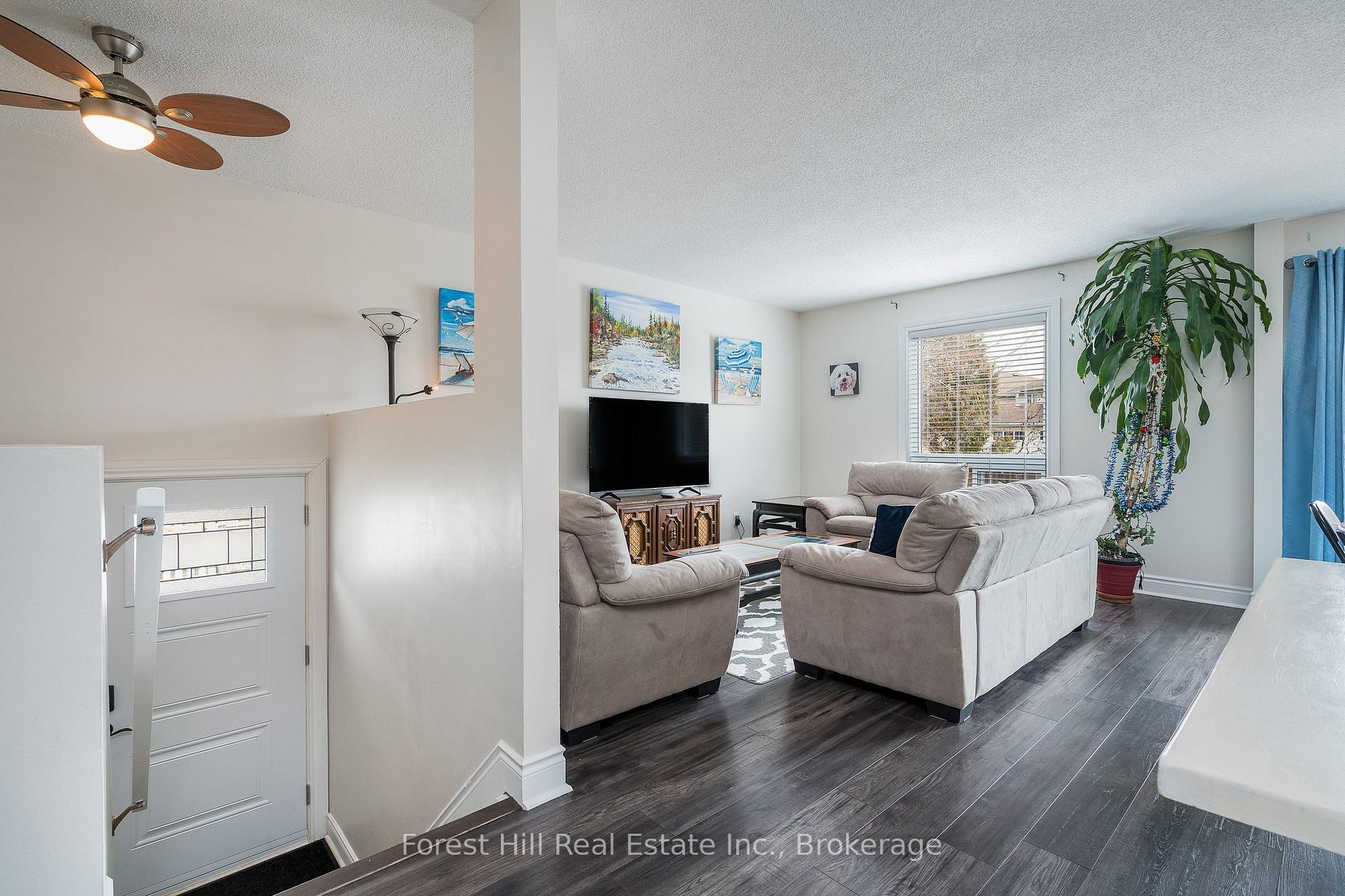 29 Dillon Drive, Collingwood — photo 2 of 5