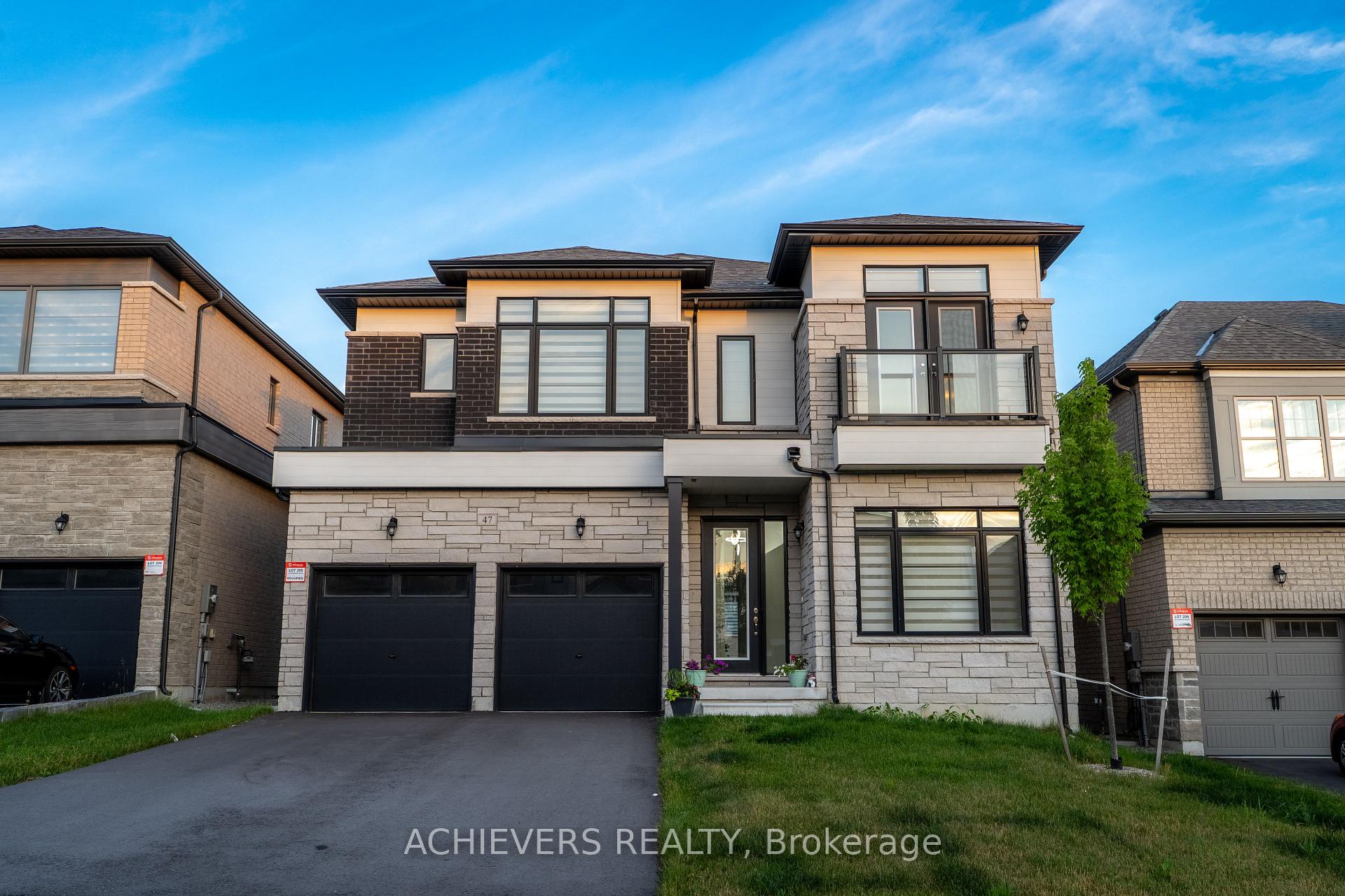 47 Daffodil Road, Springwater, ON L9X 2E1