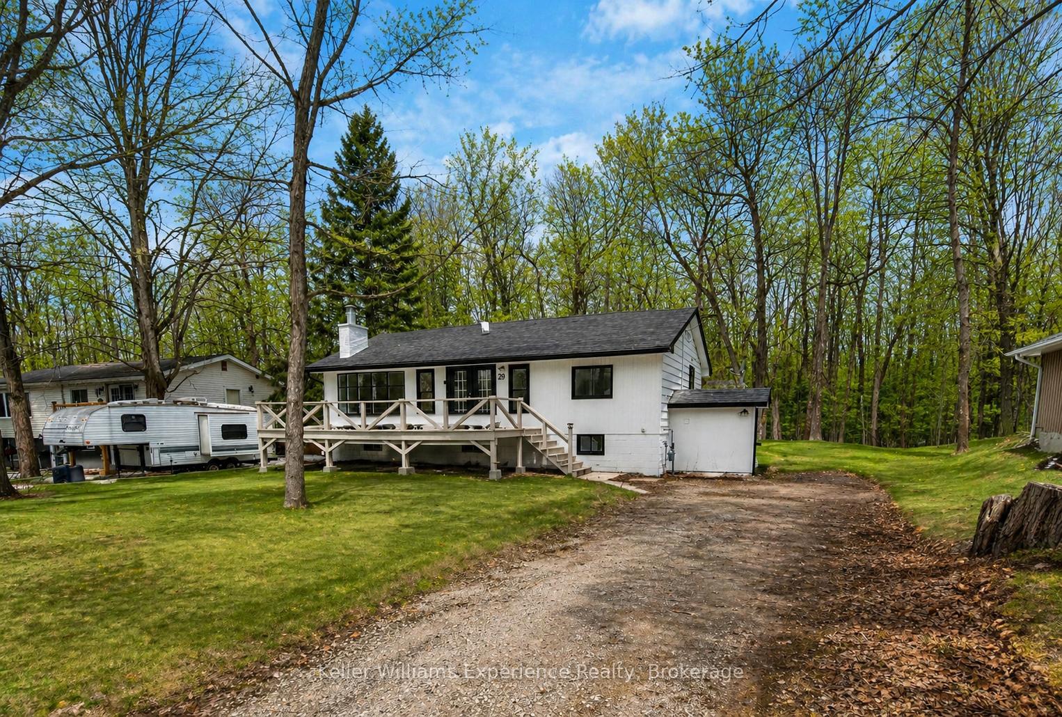 29 Nida Drive, Tiny, ON L9M 0B3 — Tiny, Ontario