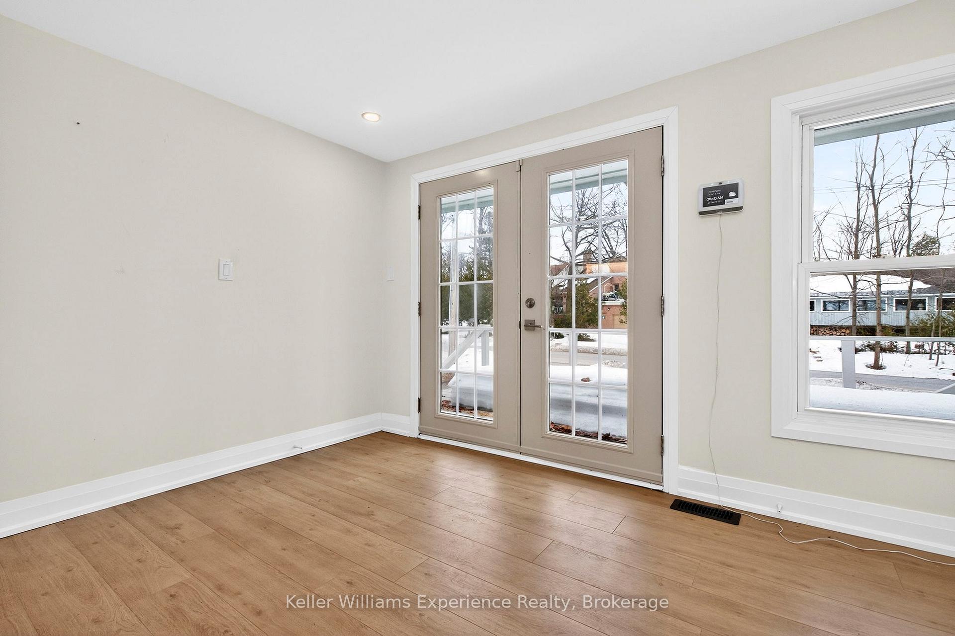 29 Nida Drive, Tiny — photo 4 of 5
