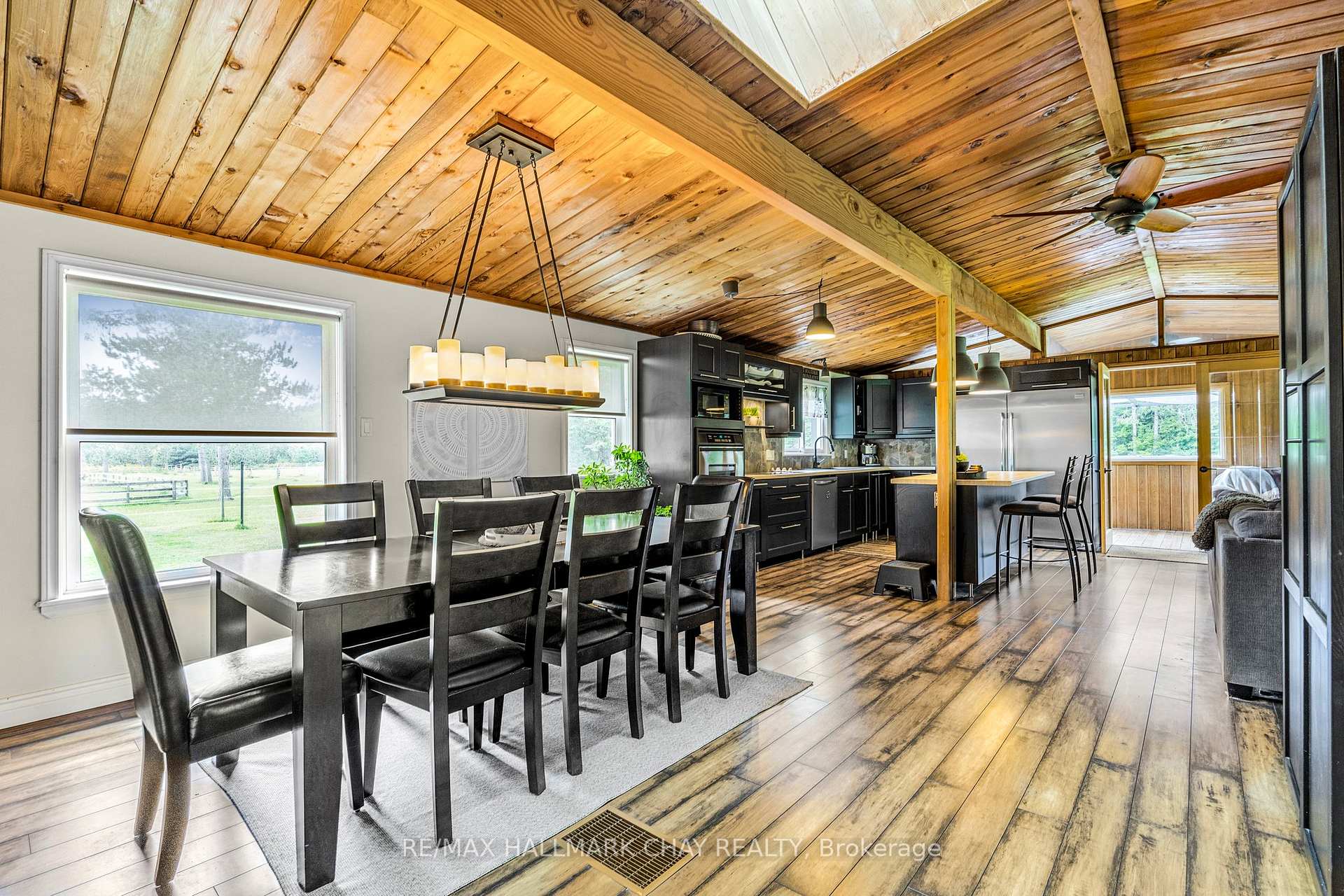 1398 Old Second Road N, Springwater — photo 4 of 5
