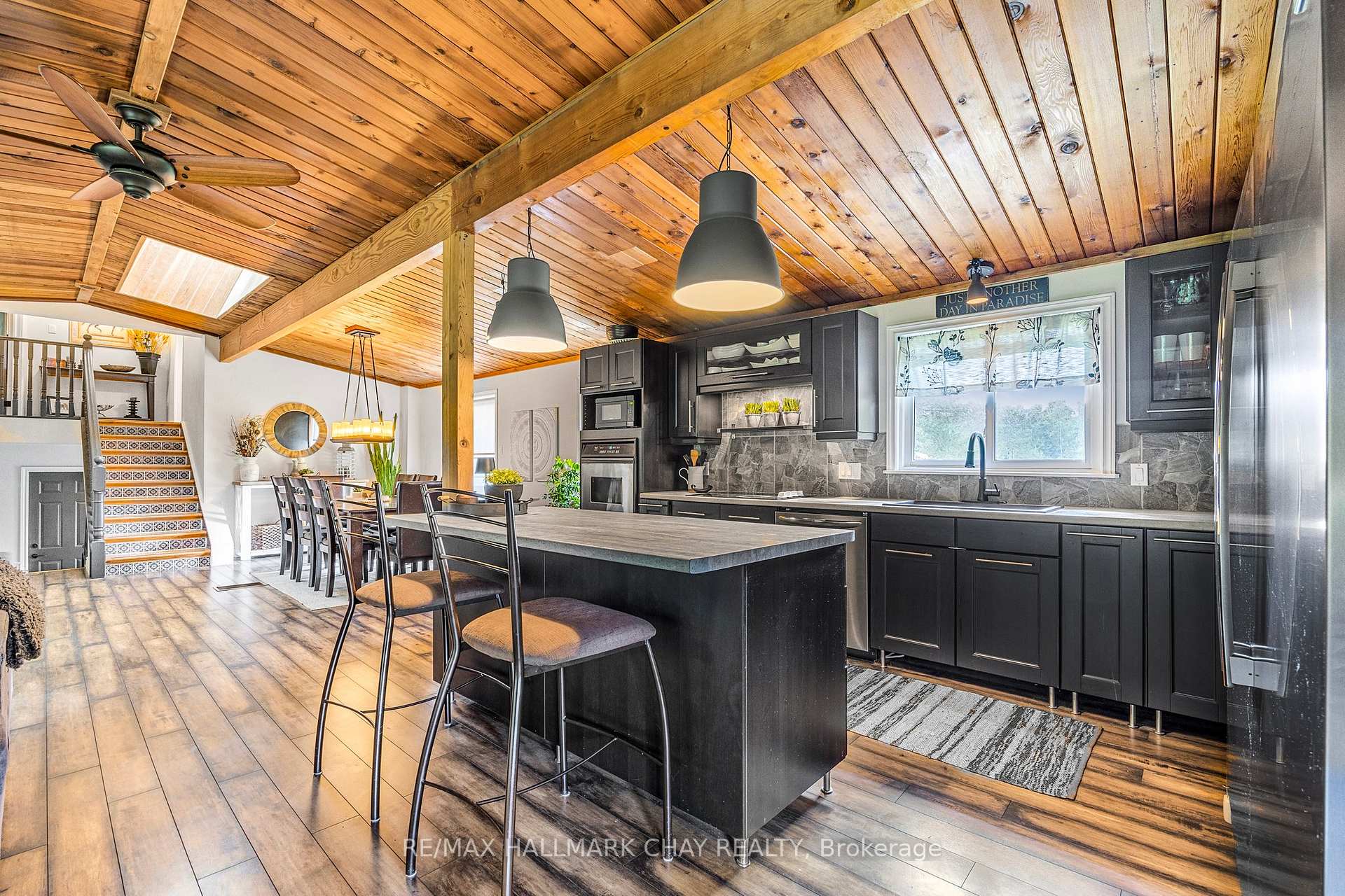 1398 Old Second Road N, Springwater — photo 5 of 5