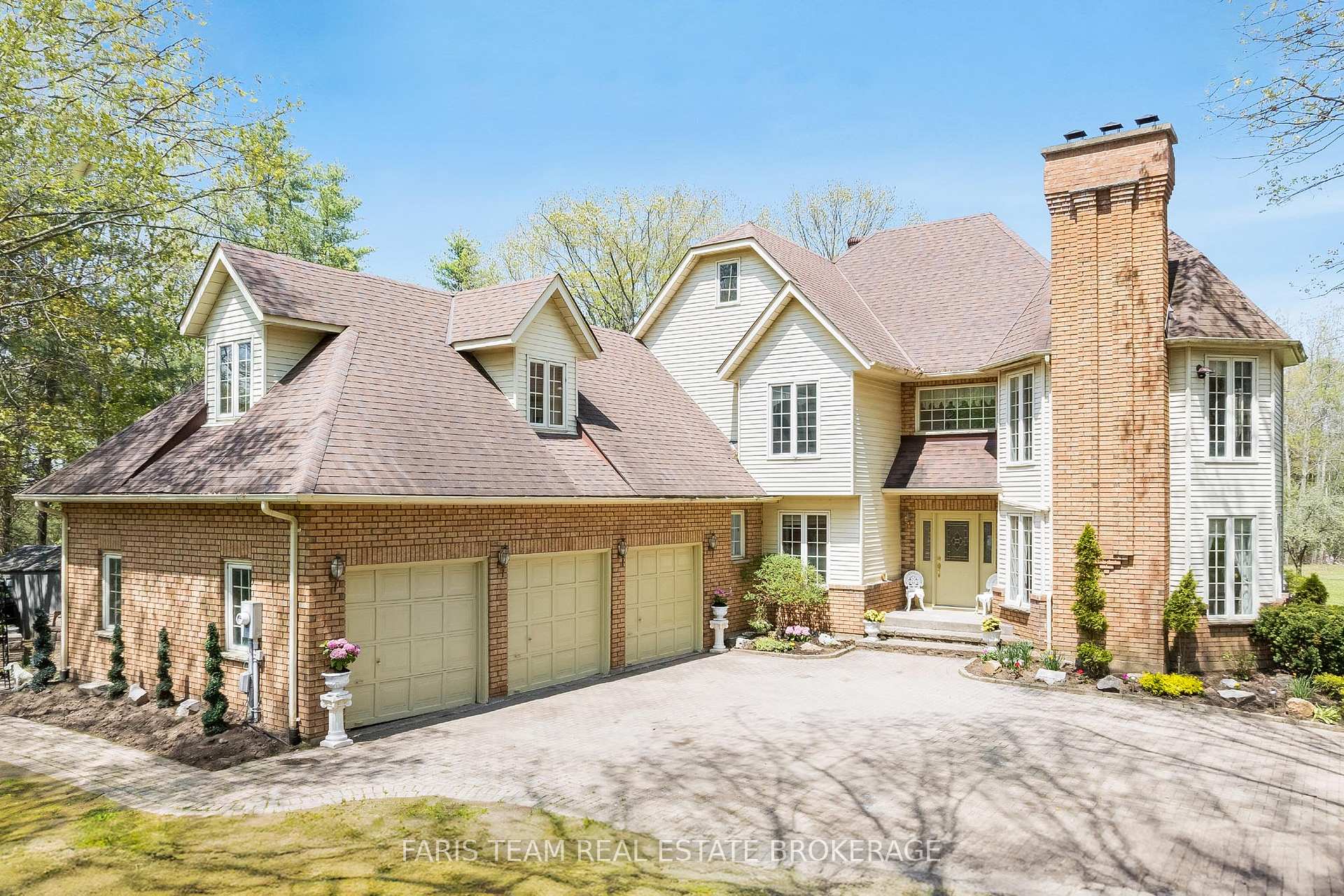 4 Mills Circle, Springwater — photo 3 of 5