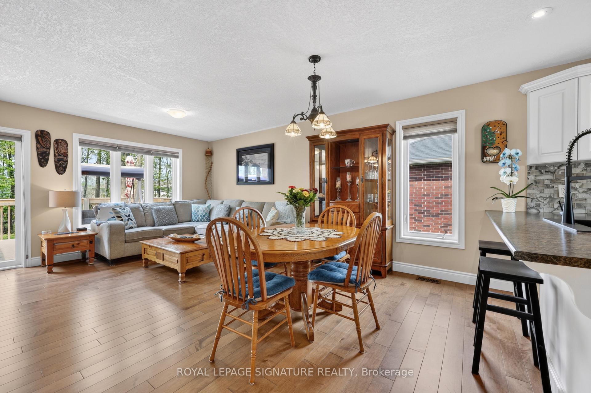 22 Hunter Avenue, Tay — photo 3 of 5