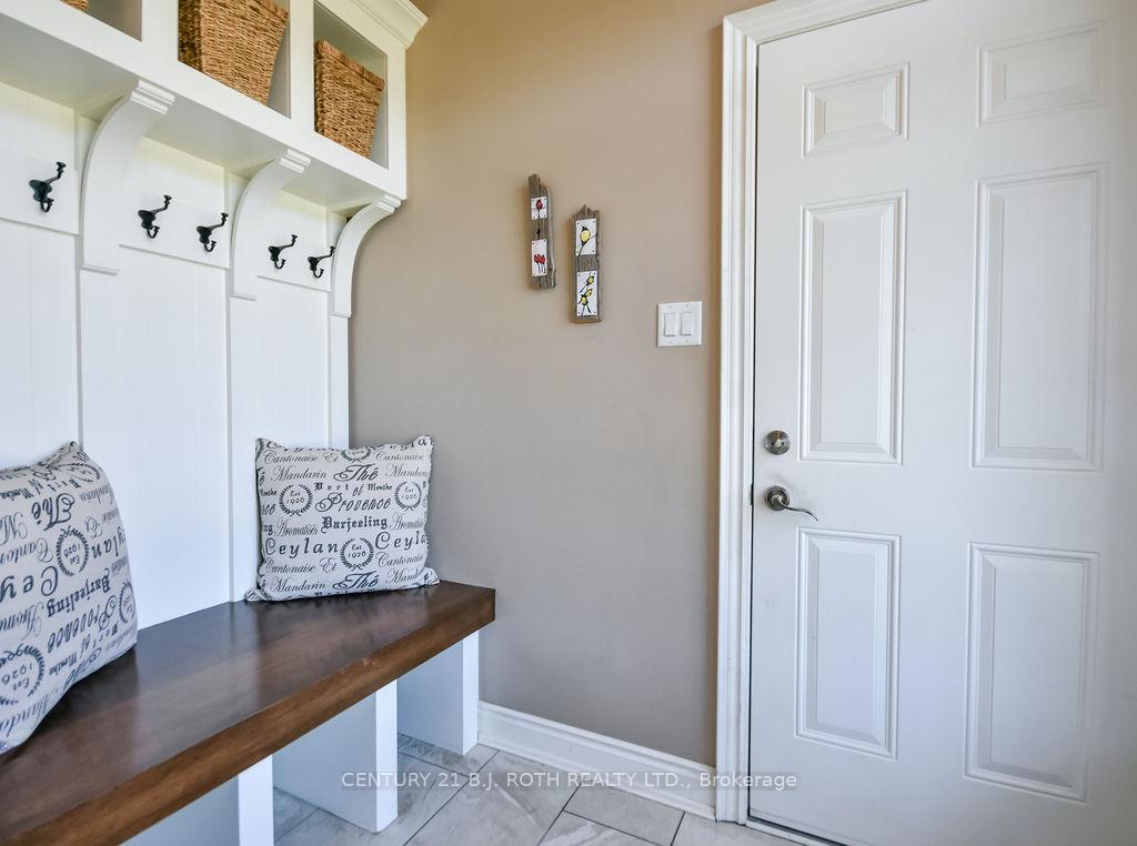 2 Roy Hickling Drive, Springwater — photo 4 of 5