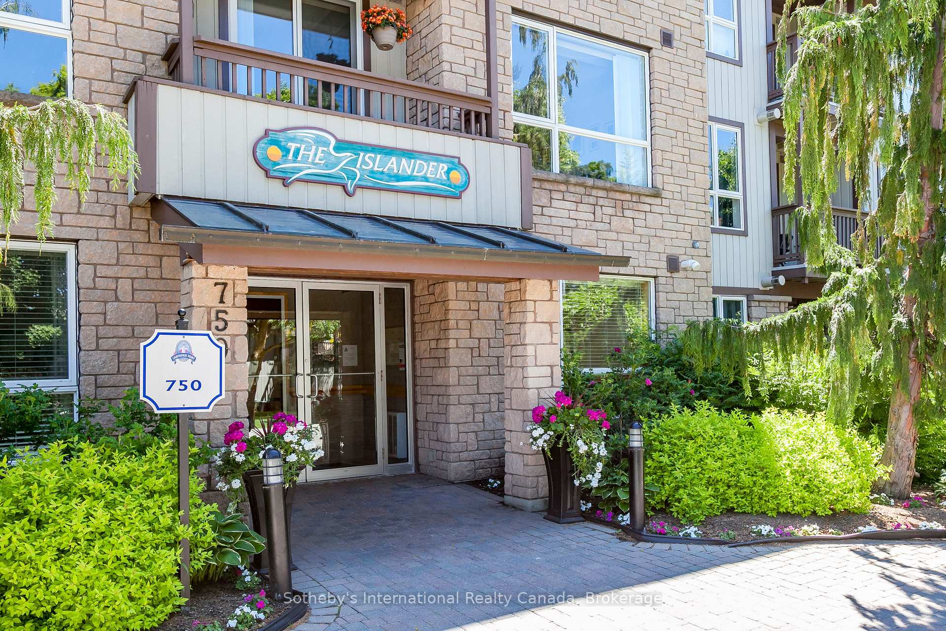 750 Johnston Park Avenue 3003, Collingwood — photo 2 of 5