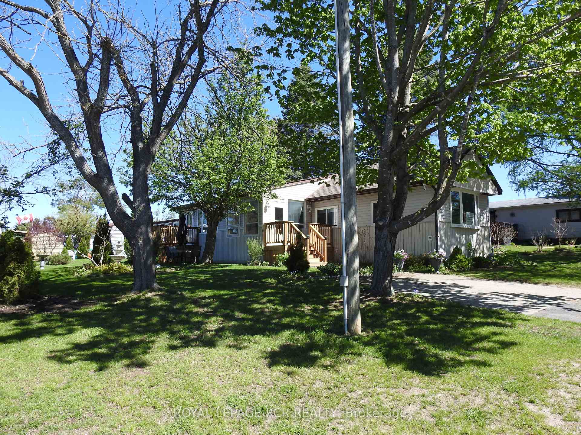 8 Claremont Crescent, Oro-Medonte, ON L3V 0P9 — Oro-Medonte, Ontario