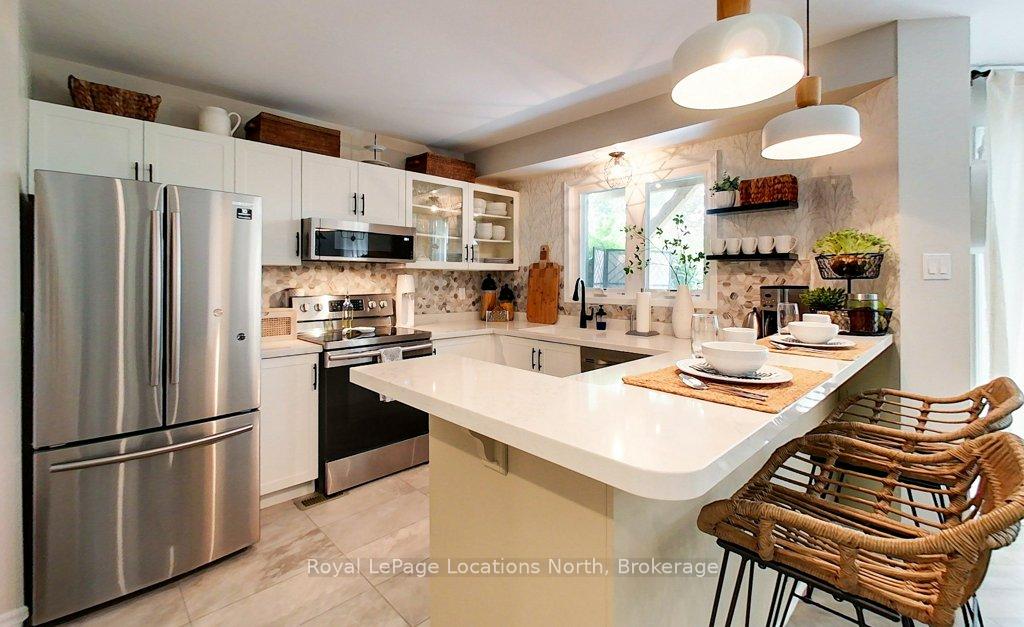 145 Fairway Crescent 59, Collingwood — photo 2 of 5