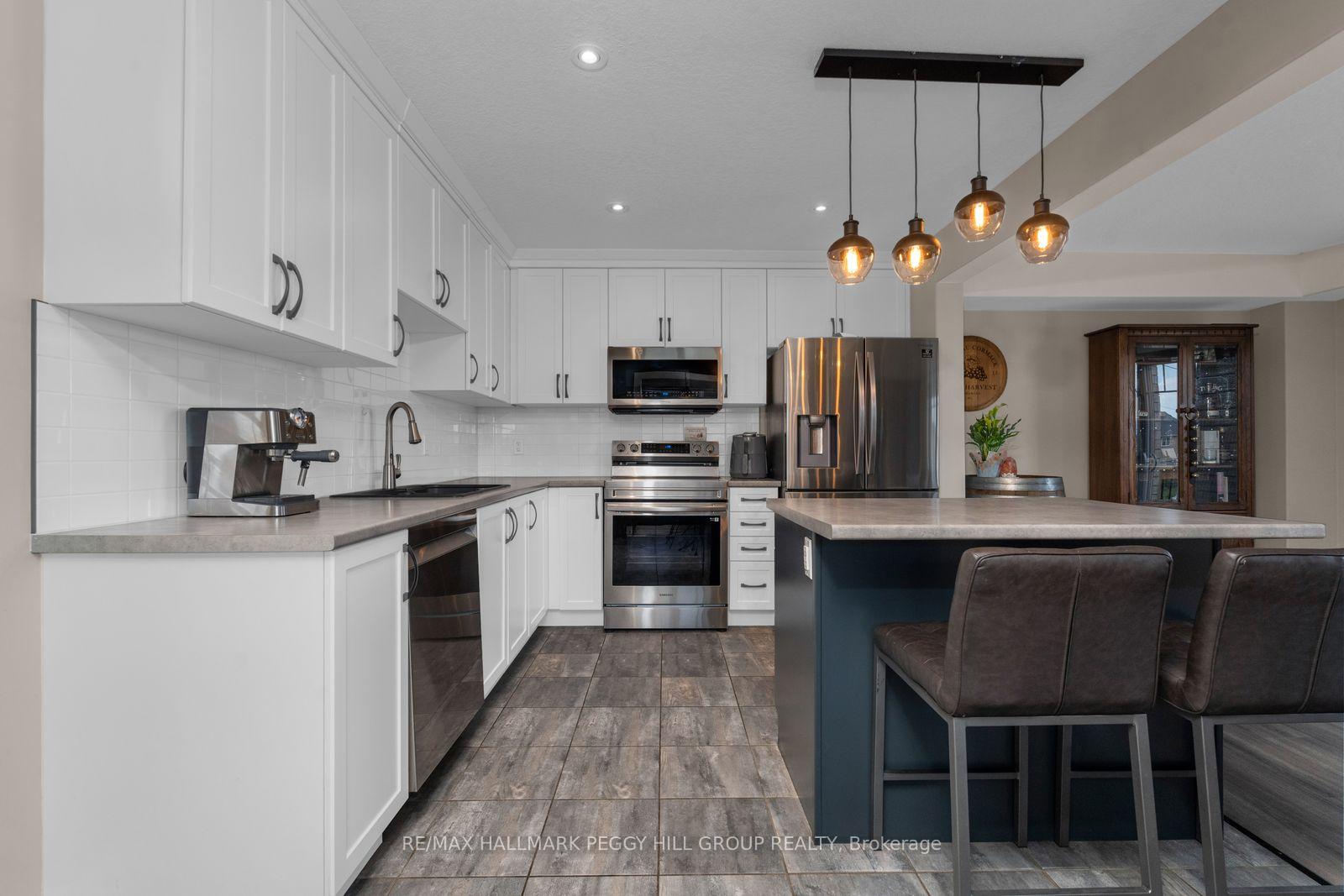 2 Foley Crescent, Collingwood — photo 3 of 5