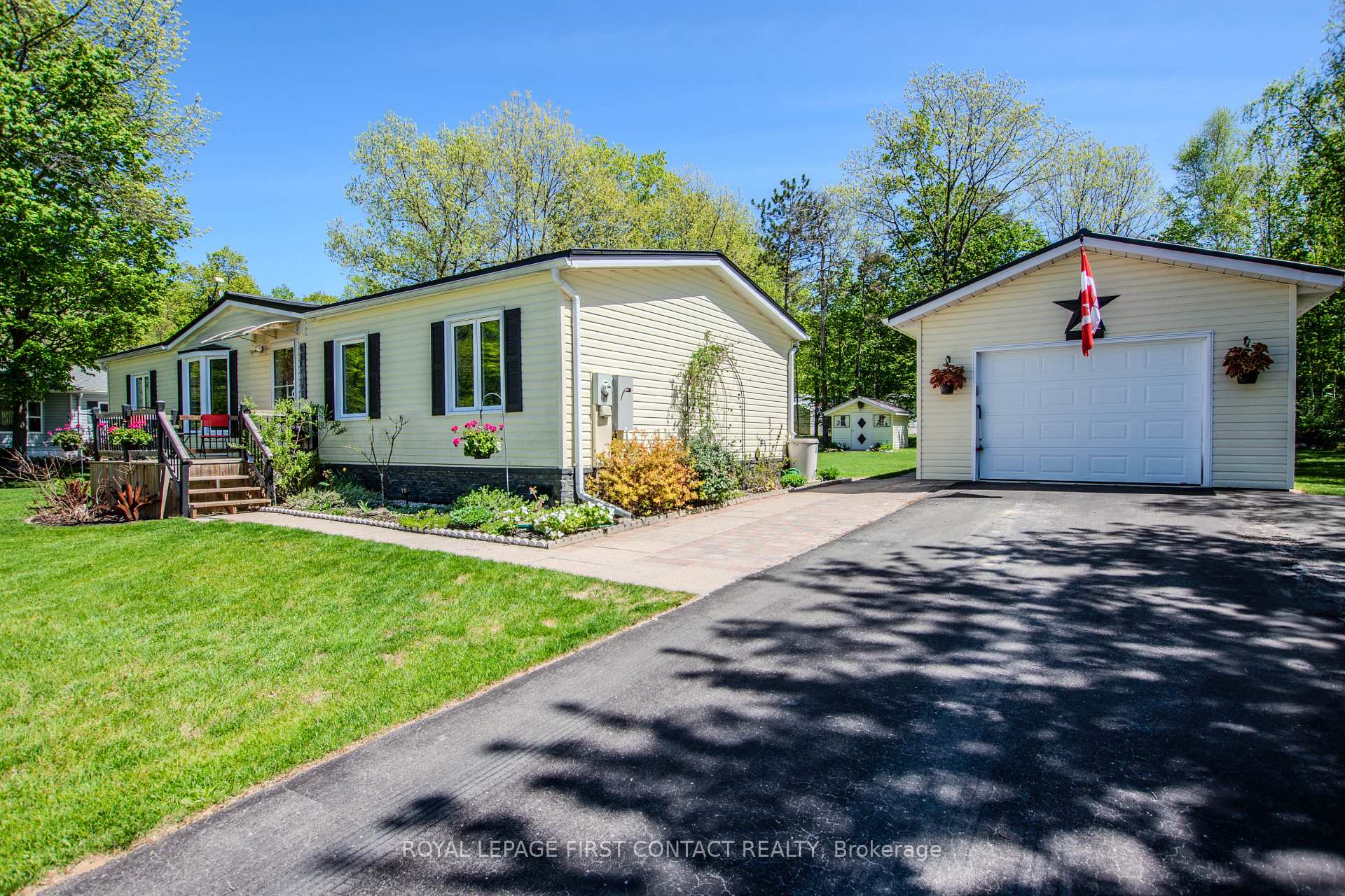 5411 Elliott Side Road 63, Tay — photo 4 of 5