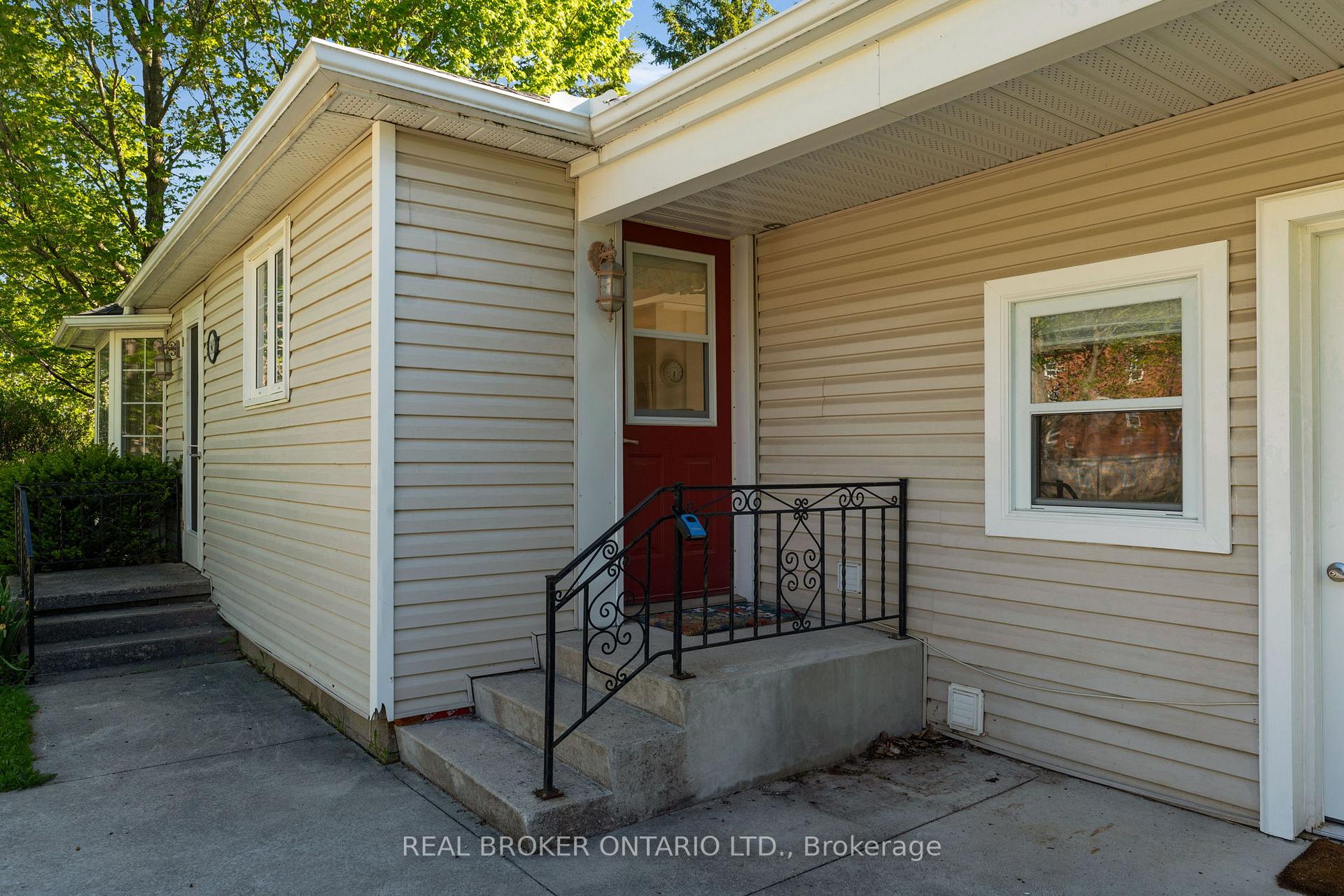 145 Collingwood Street, Clearview — photo 4 of 5