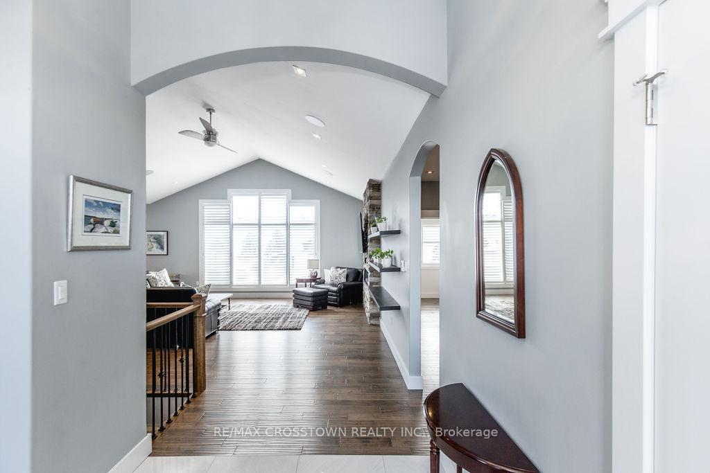 25 MENNILL Drive, Springwater — photo 4 of 5