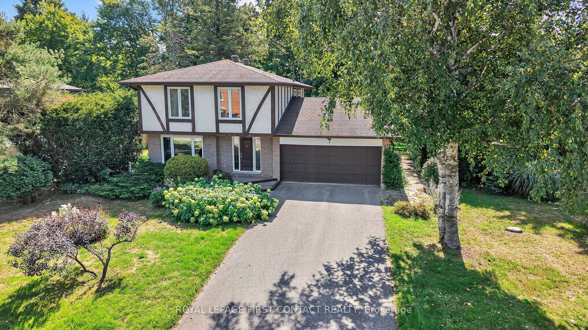 7 Maplecrest Road, Springwater, ON L9X 0P8 — Springwater, Ontario