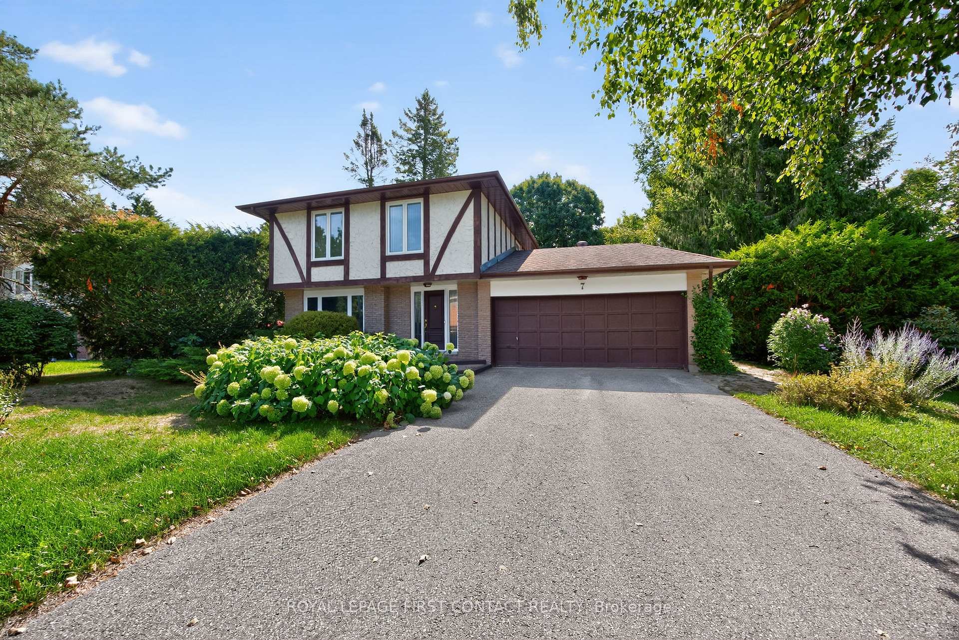 7 Maplecrest Road, Springwater — photo 3 of 5