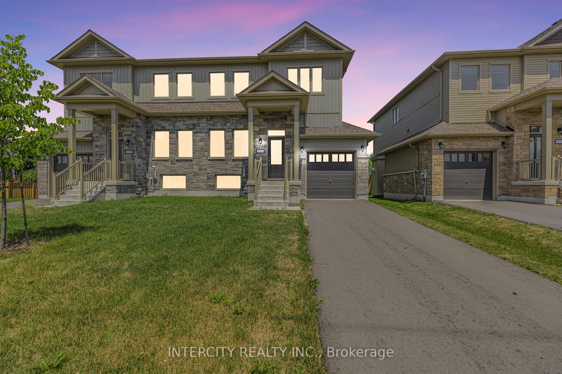 327 Quebec Street, Clearview, ON L0M 1S0 — Clearview, Ontario