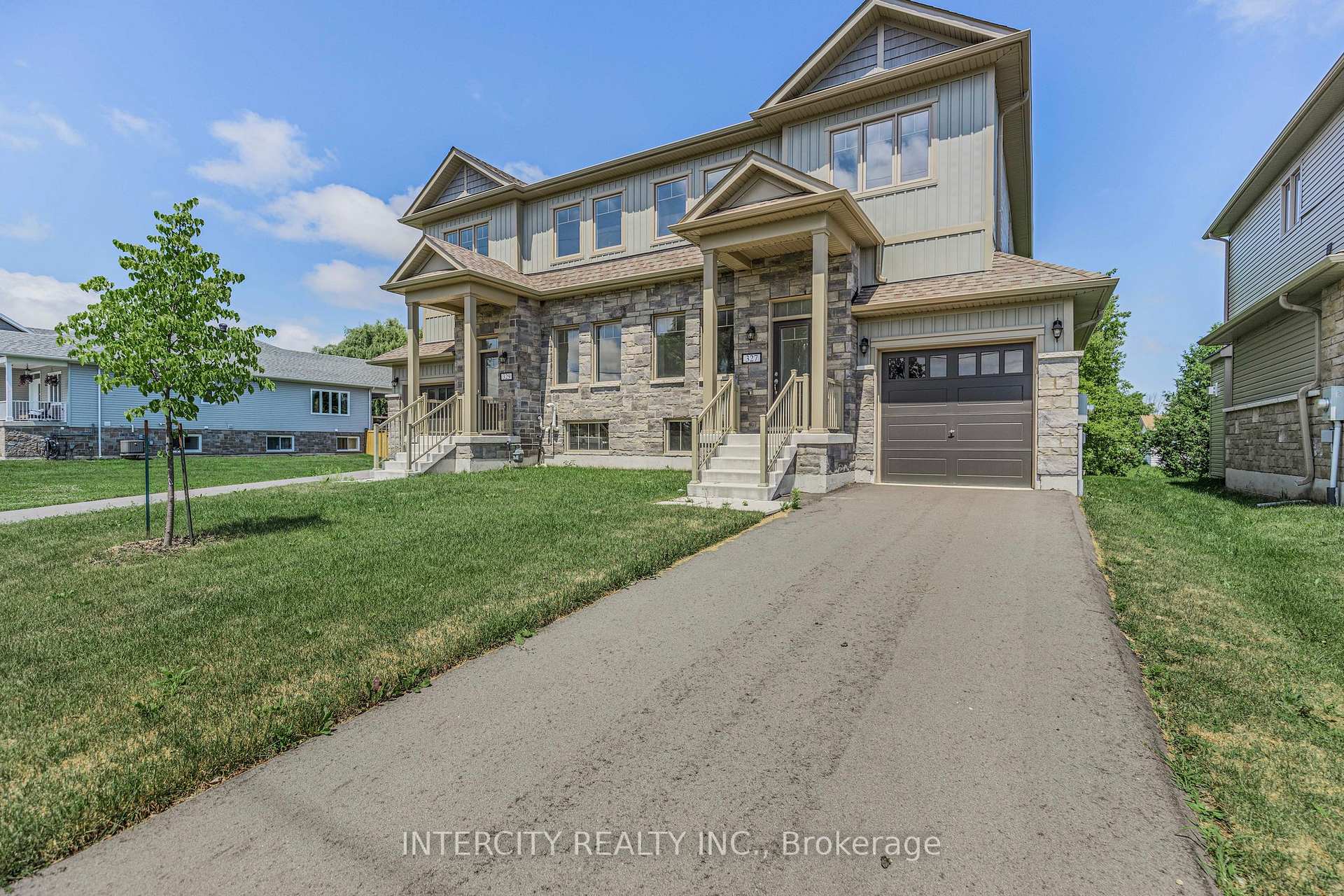 327 Quebec Street, Clearview — photo 4 of 5