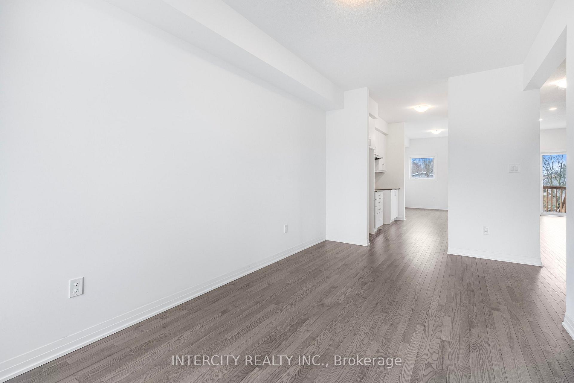 345 Quebec Street, Clearview — photo 5 of 5