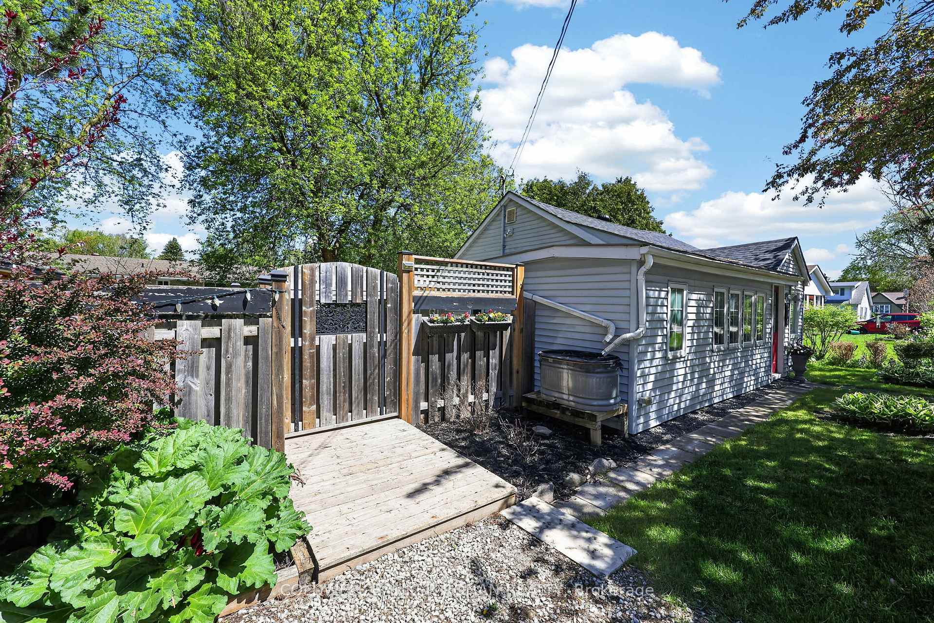 246 Weir Street, Clearview — photo 4 of 5