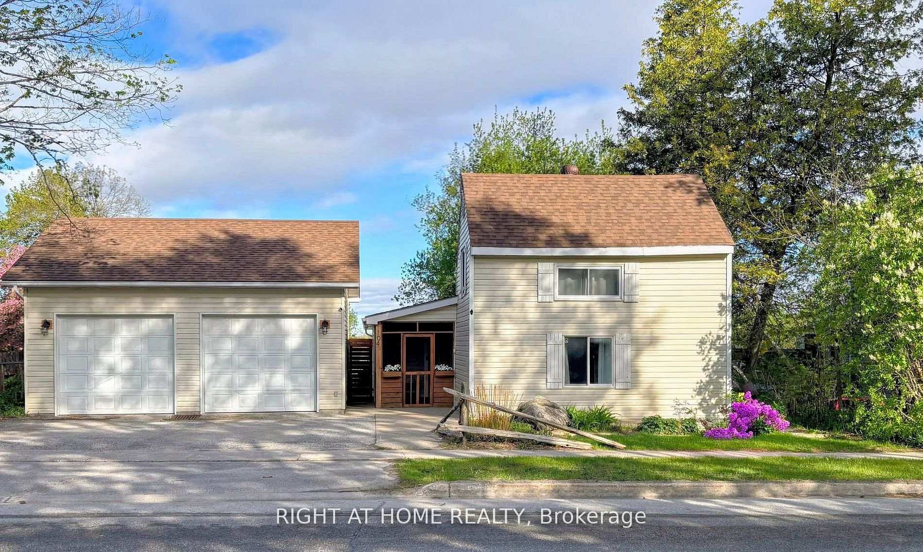 104 Richard Street, Tay, ON L0K 2A0 — Tay, Ontario