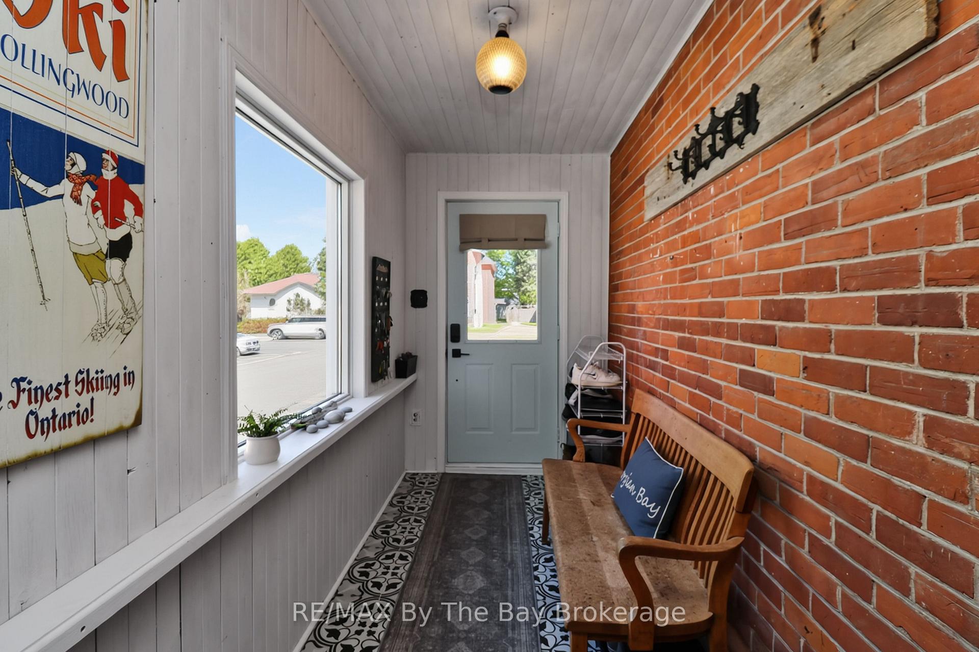 87 Queen Street W, Springwater — photo 4 of 5