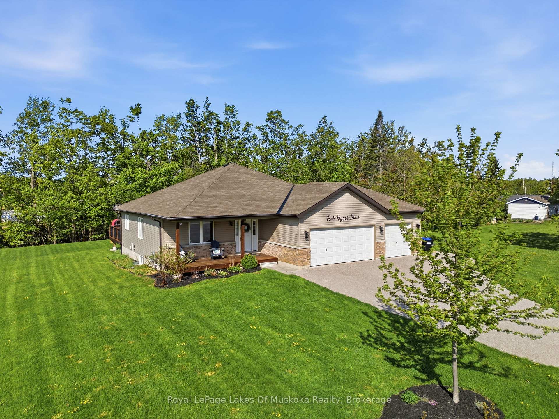 4 Keyzer Drive, Oro-Medonte, ON L3V 8N7 — Oro-Medonte, Ontario