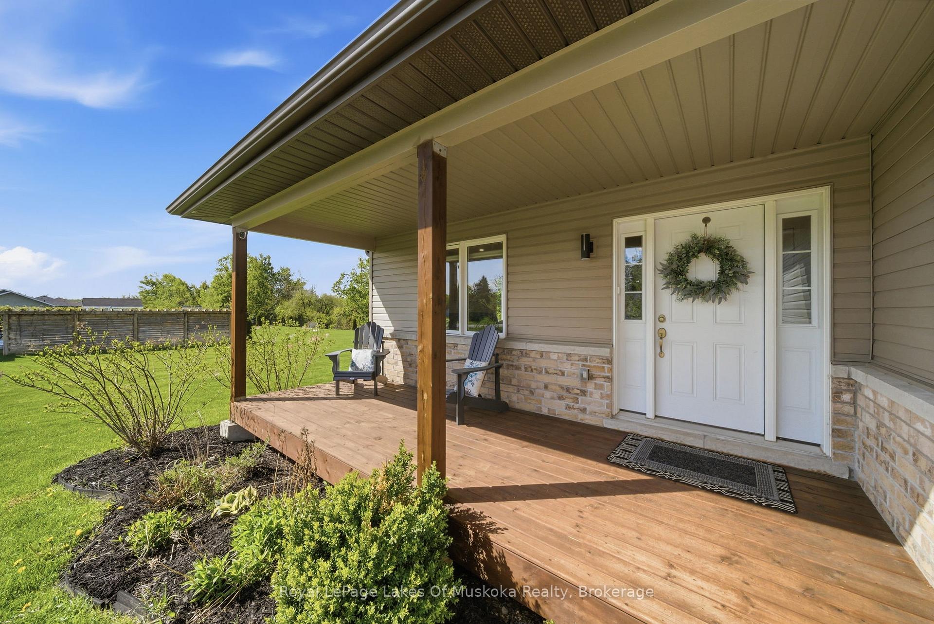 4 Keyzer Drive, Oro-Medonte — photo 3 of 5