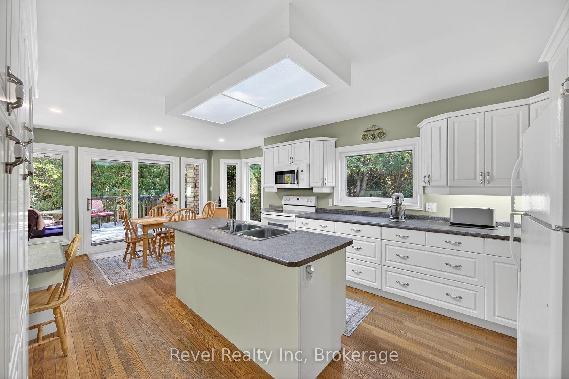 7190 93 Highway, Tiny — photo 4 of 5