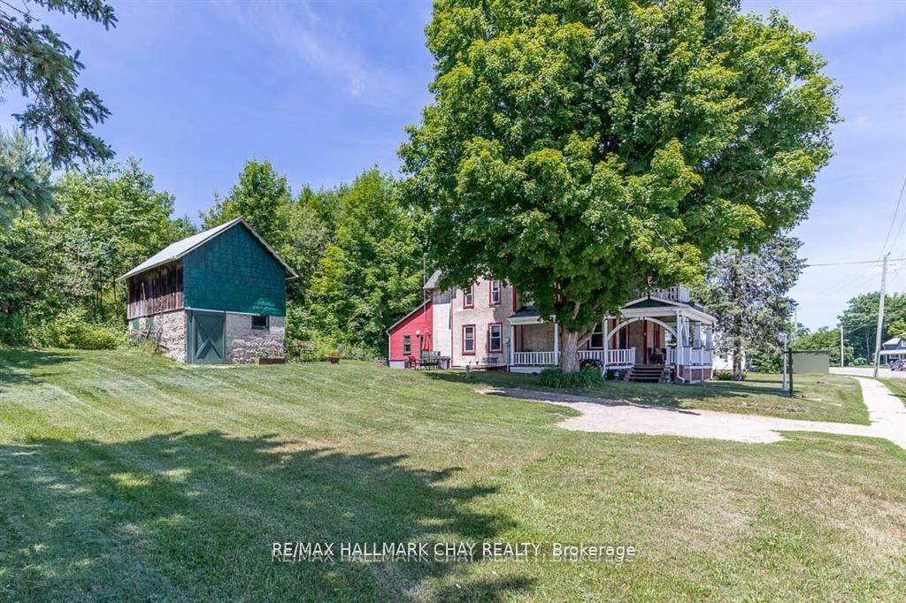 4514 Penetanguishene Road, Springwater — photo 2 of 5