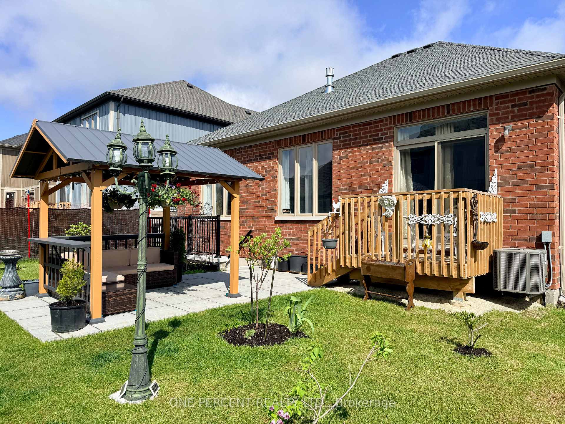 261 Wilcox Drive, Clearview — photo 3 of 5