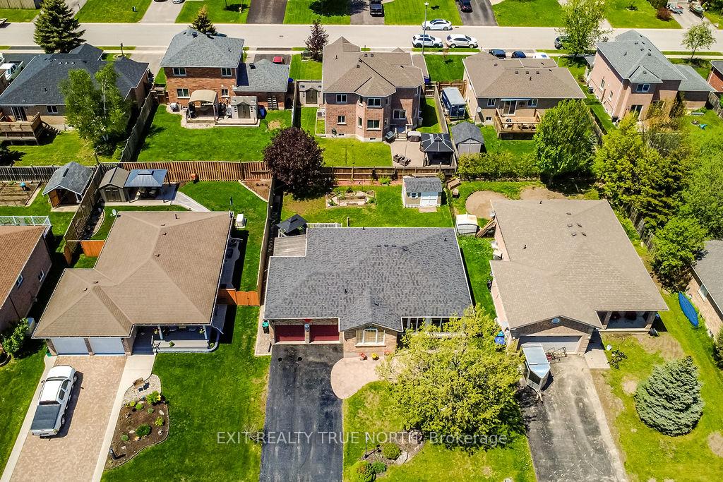 32 Graham Street, Springwater — photo 2 of 5