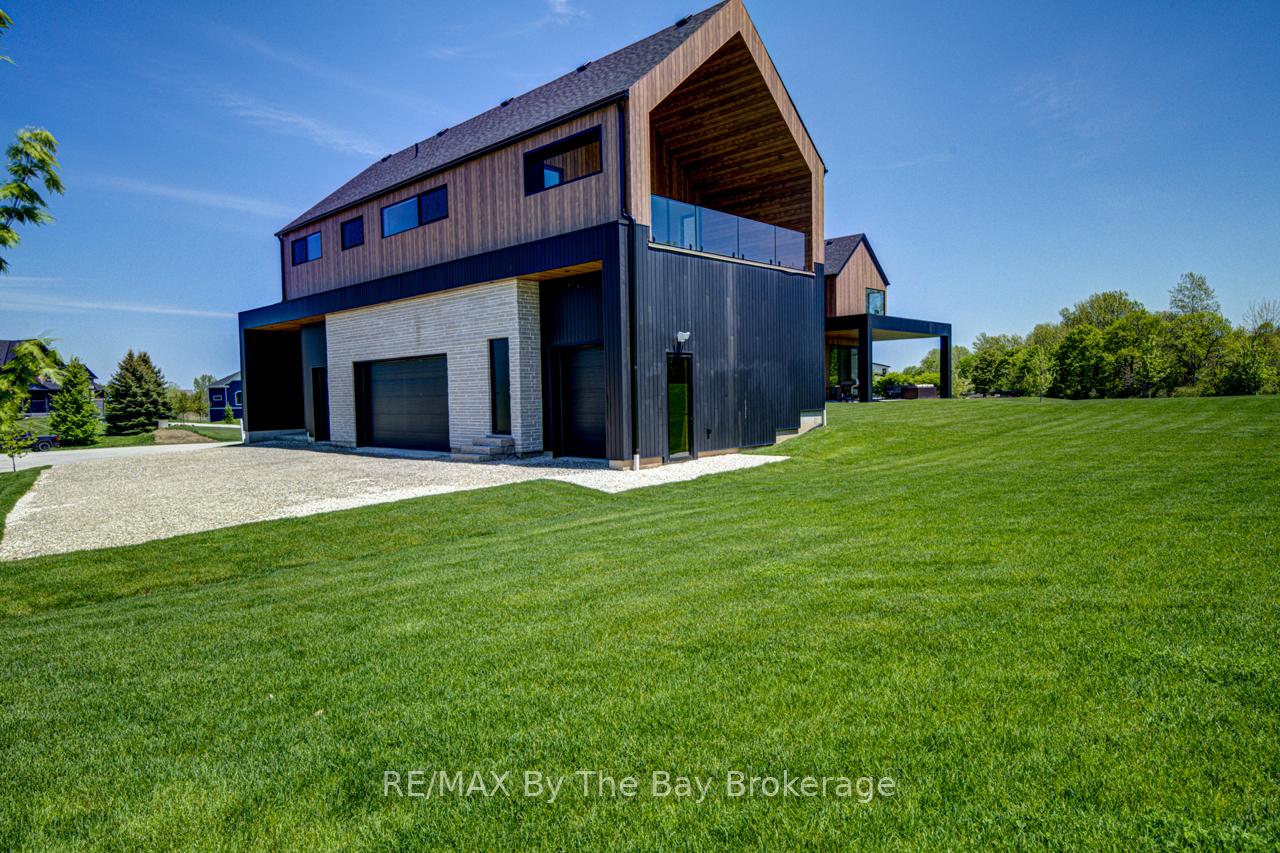 18 Raintree Court, Clearview — photo 2 of 5