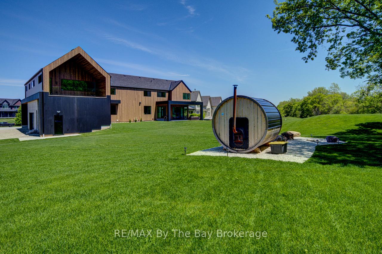 18 Raintree Court, Clearview — photo 3 of 5