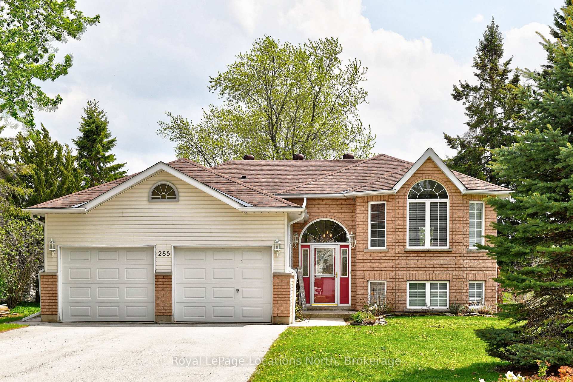 285 Christopher Street, Clearview, ON L0M 1S0 — Clearview, Ontario