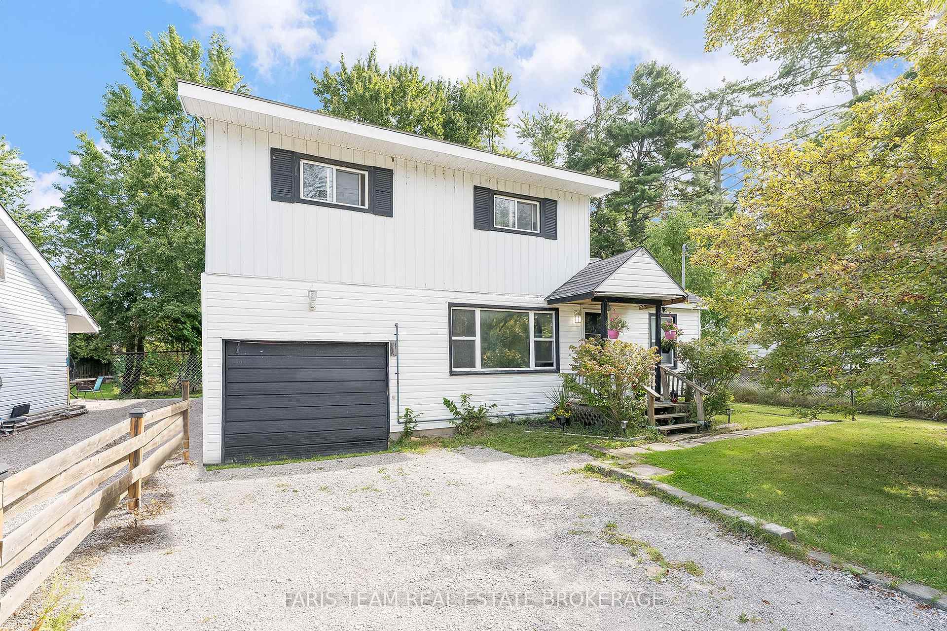 3425 Coronation Avenue, Severn — photo 2 of 5