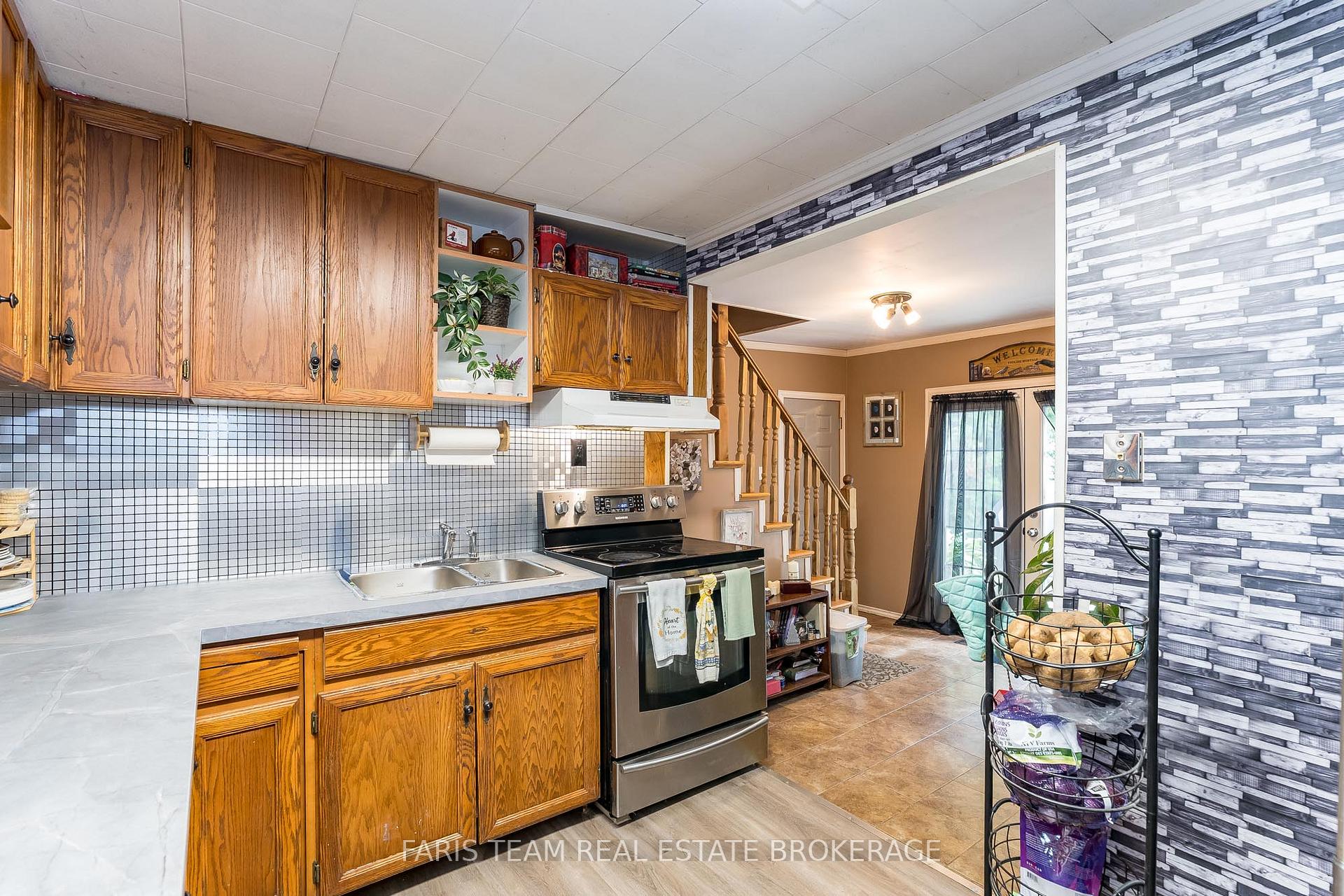 3425 Coronation Avenue, Severn — photo 4 of 5