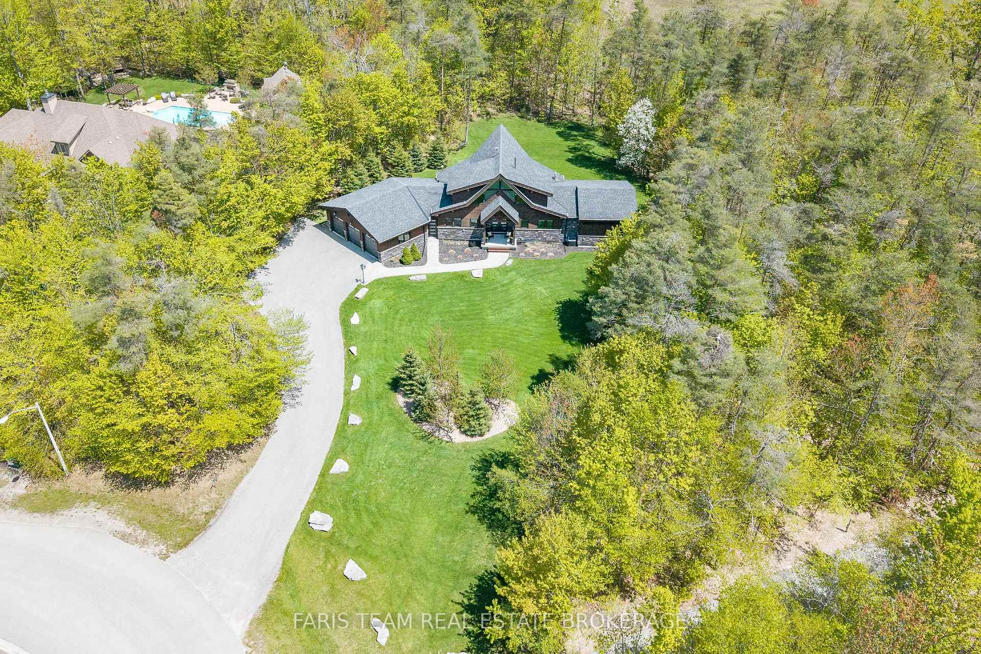 22 Houben Crescent, Oro-Medonte — photo 3 of 5