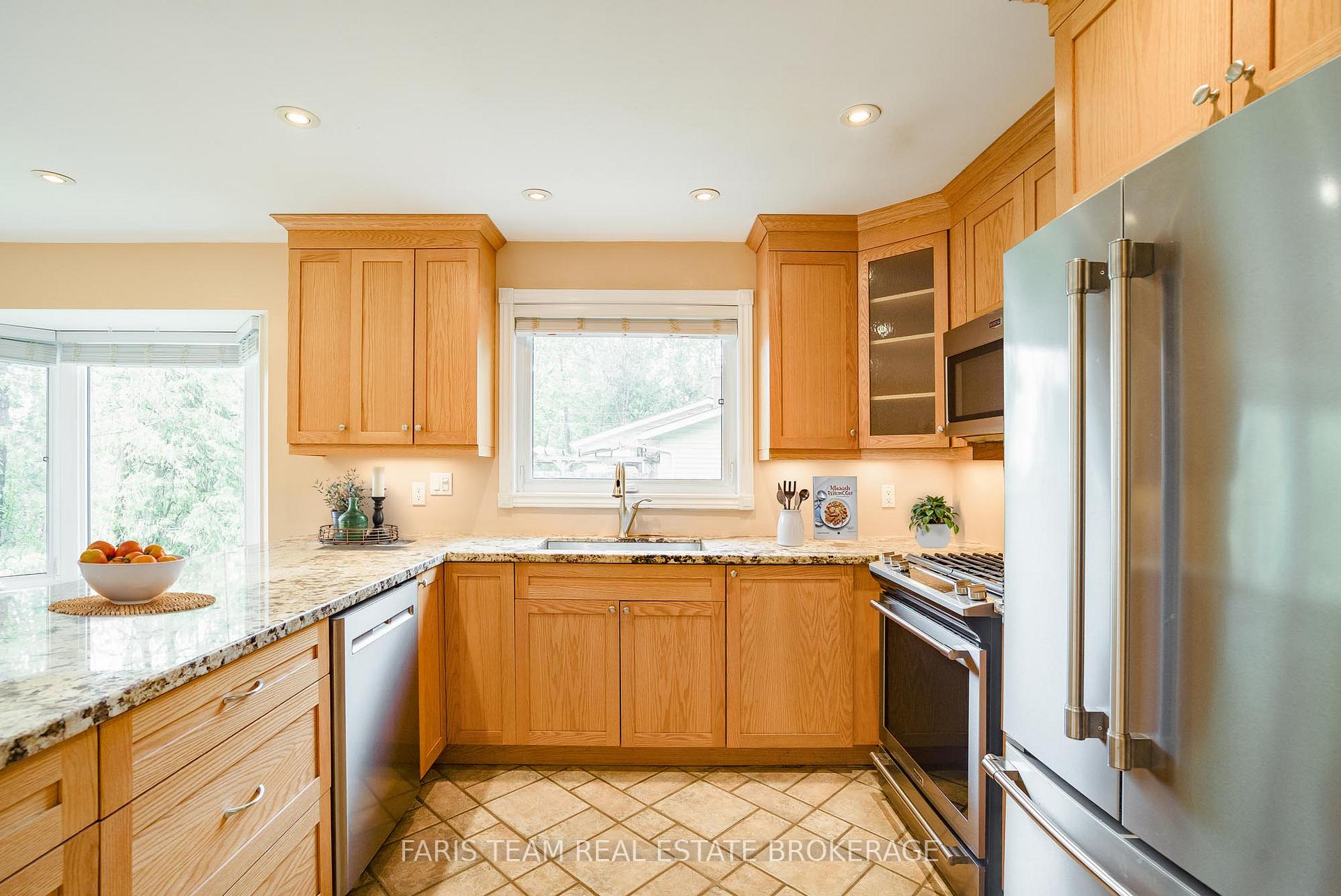 21 Poplar Crescent, Oro-Medonte — photo 5 of 5